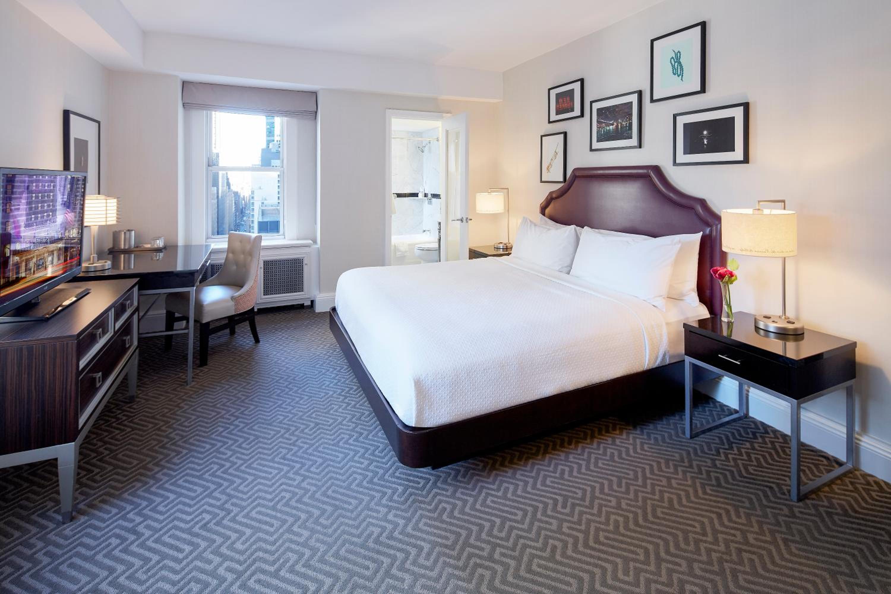 Deluxe, Guest room, King