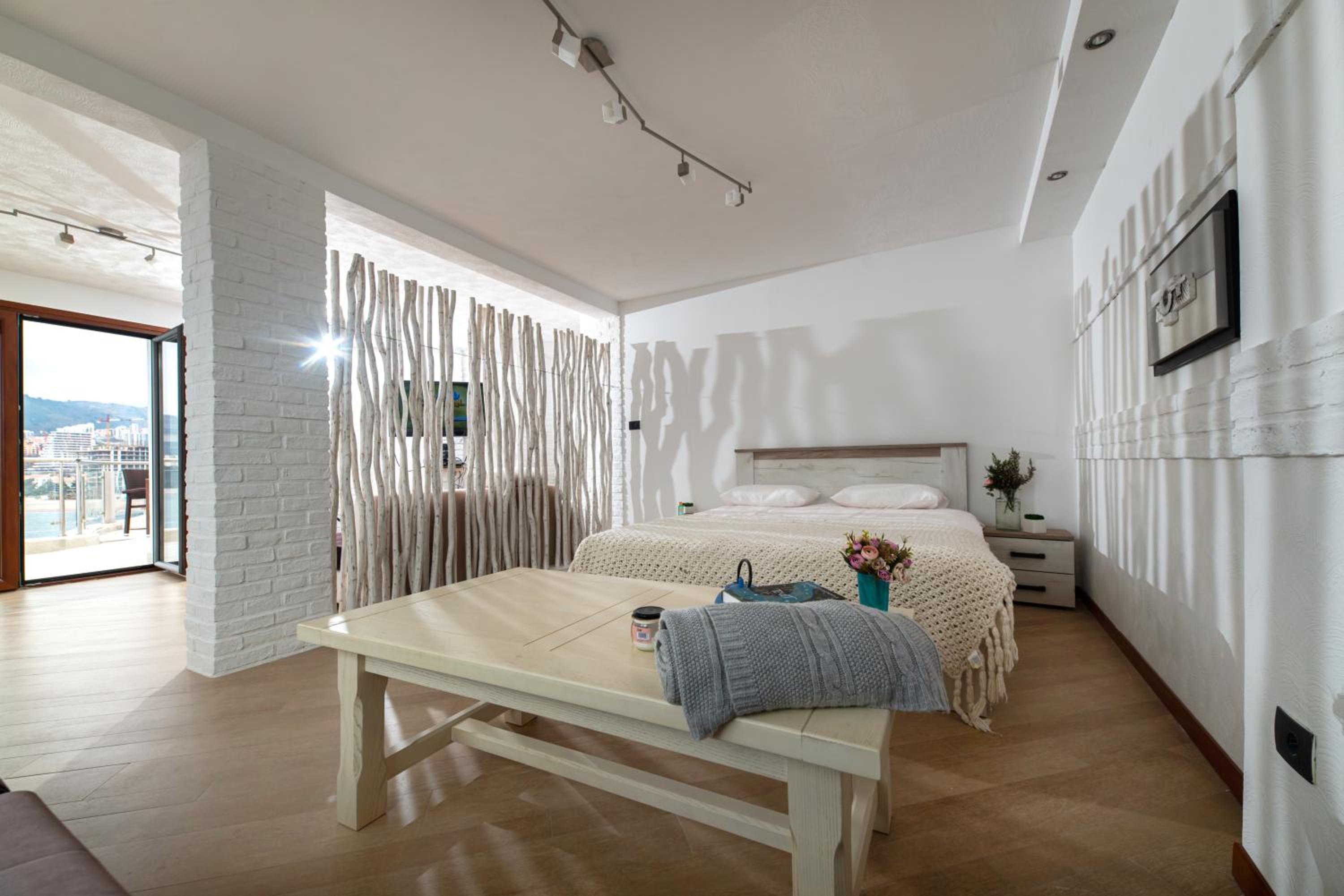 Two-Bedroom Apartment with Terrace and Sea View