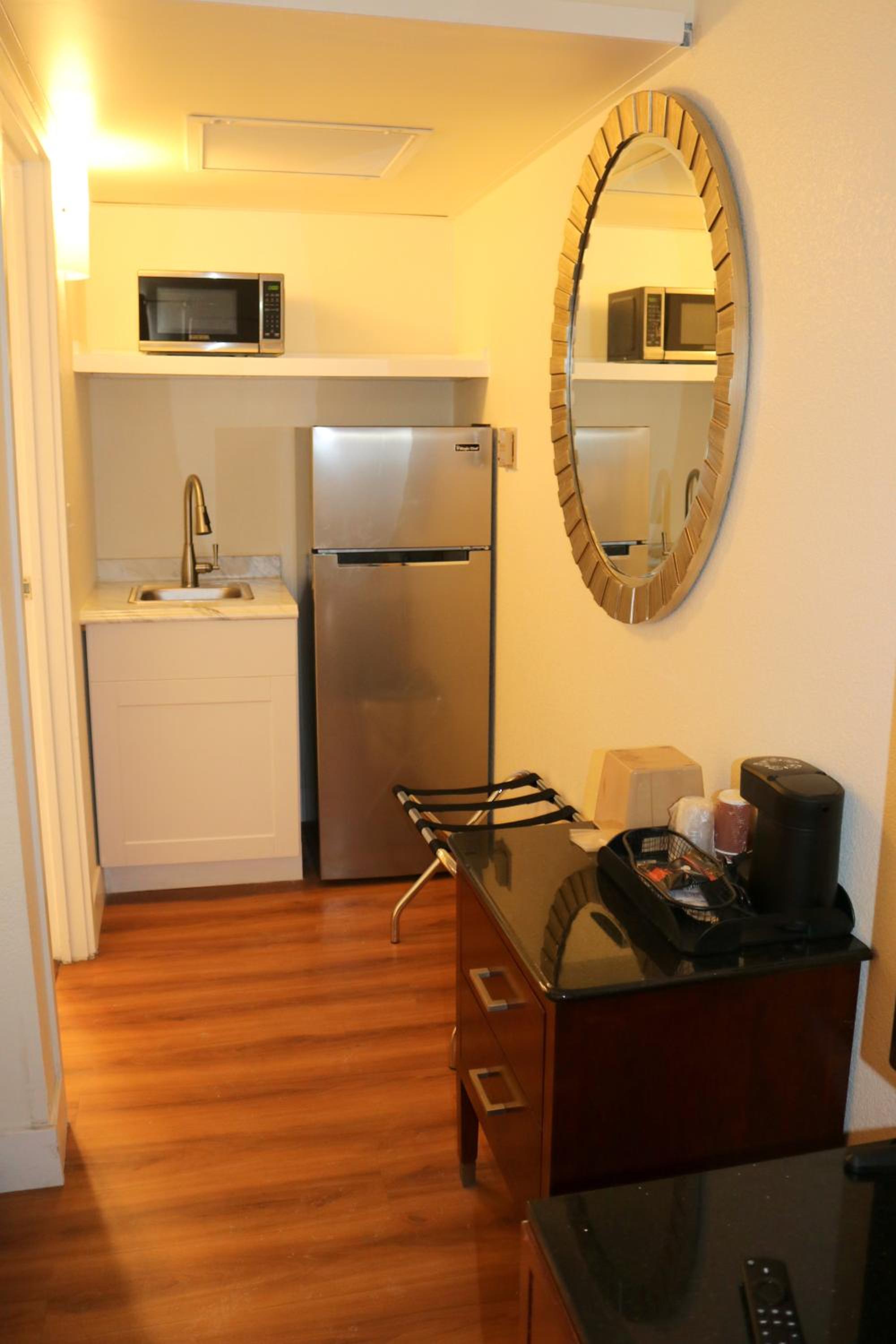 Deluxe King Studio photo 2