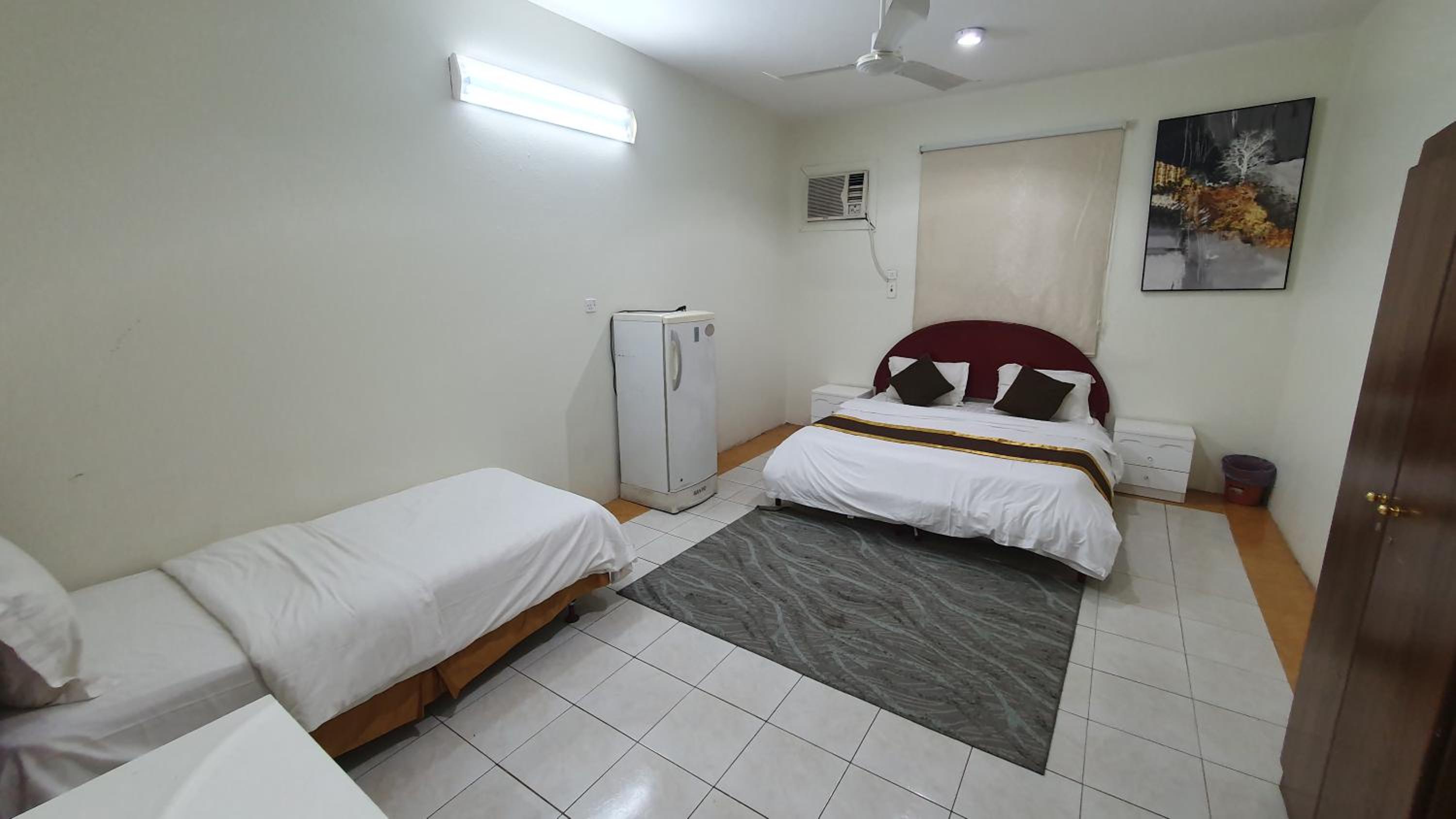 Studio Apartment photo 1