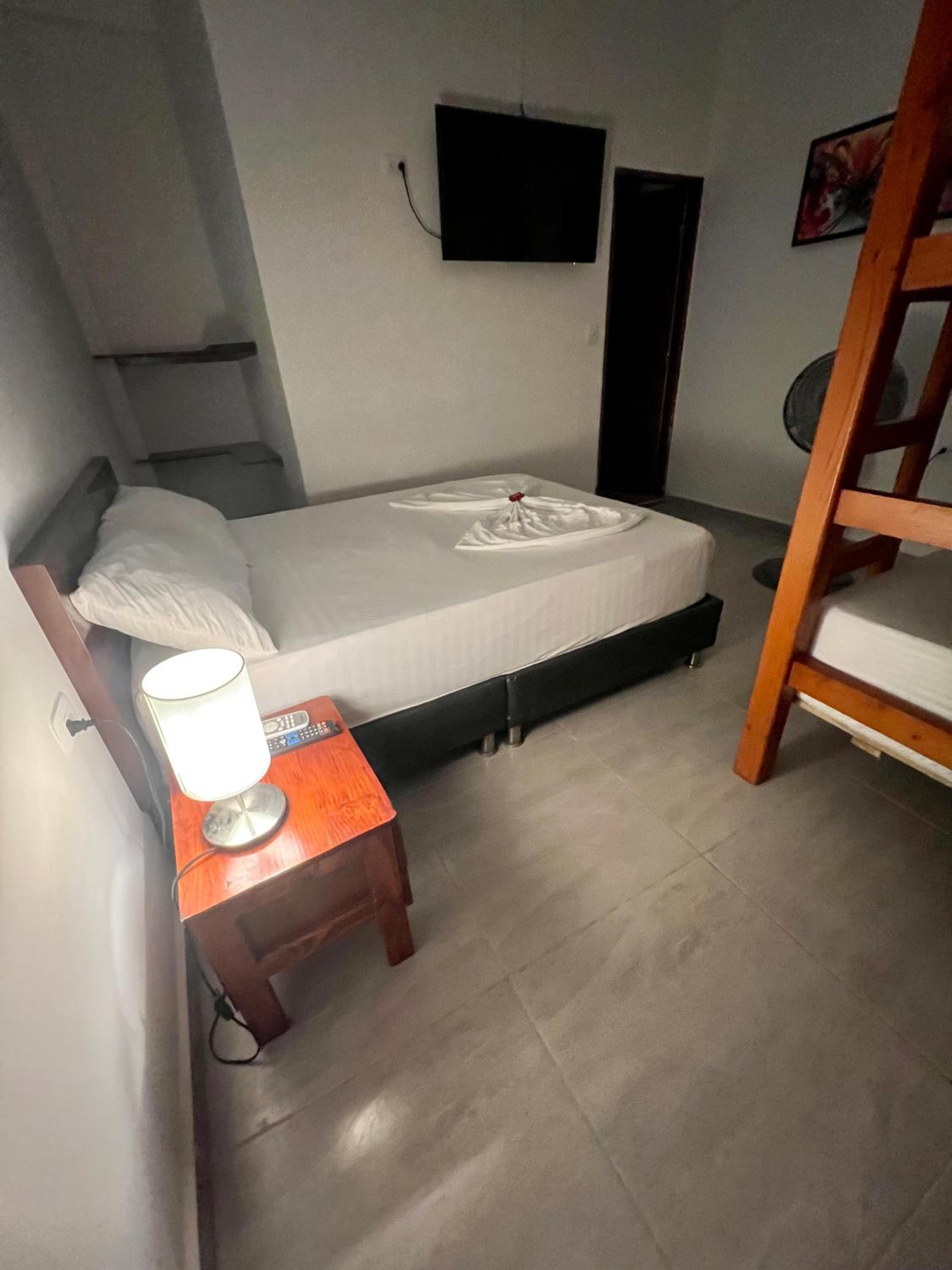 Economy Quadruple Room photo 3