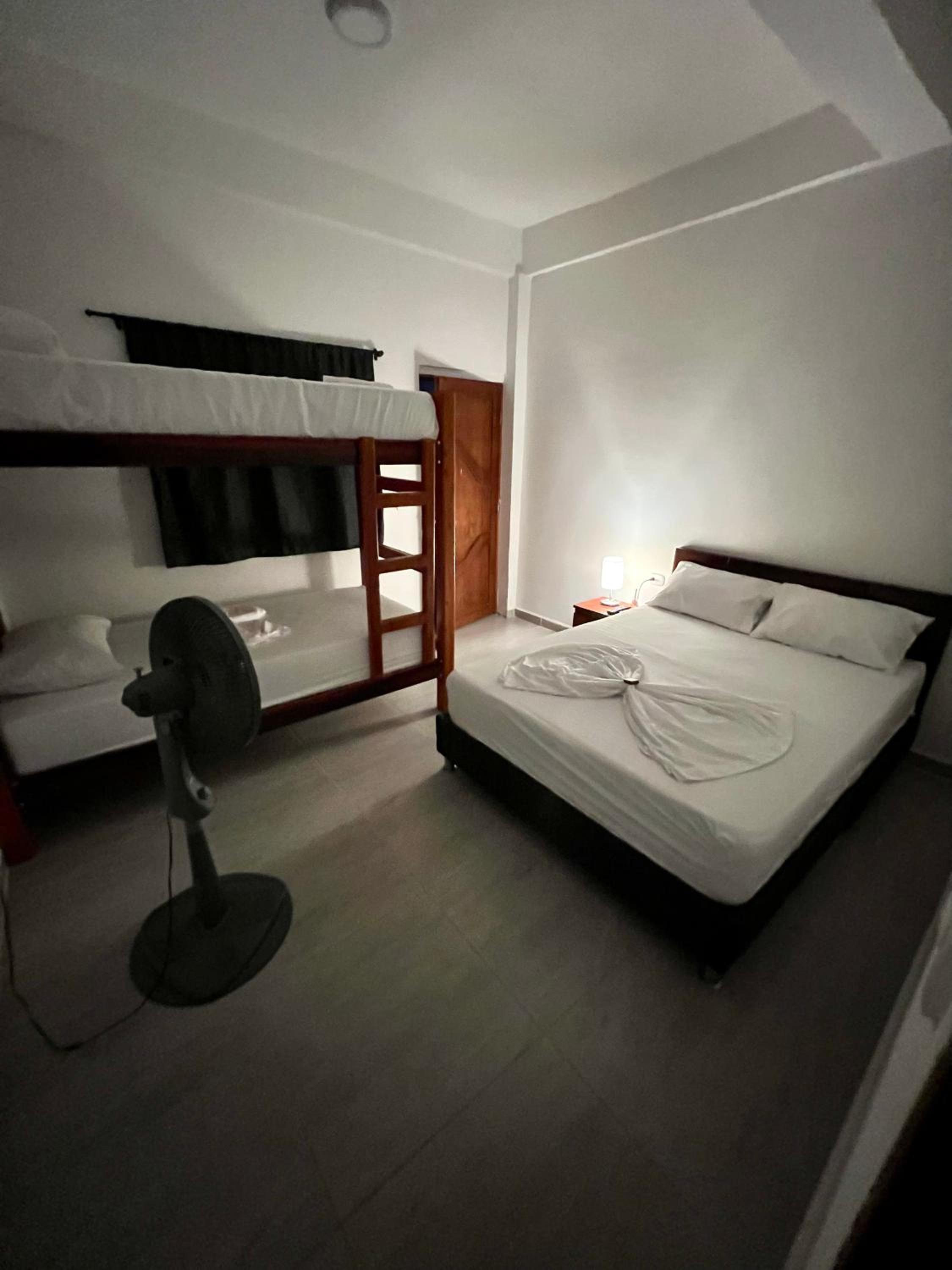 Economy Quadruple Room photo 2