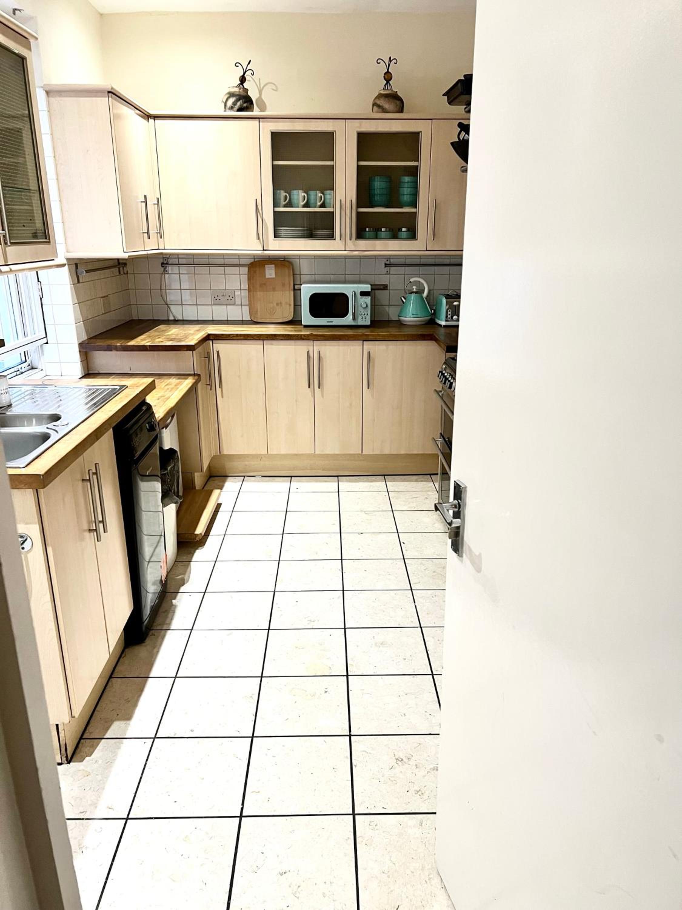 Budget Double Room photo 2