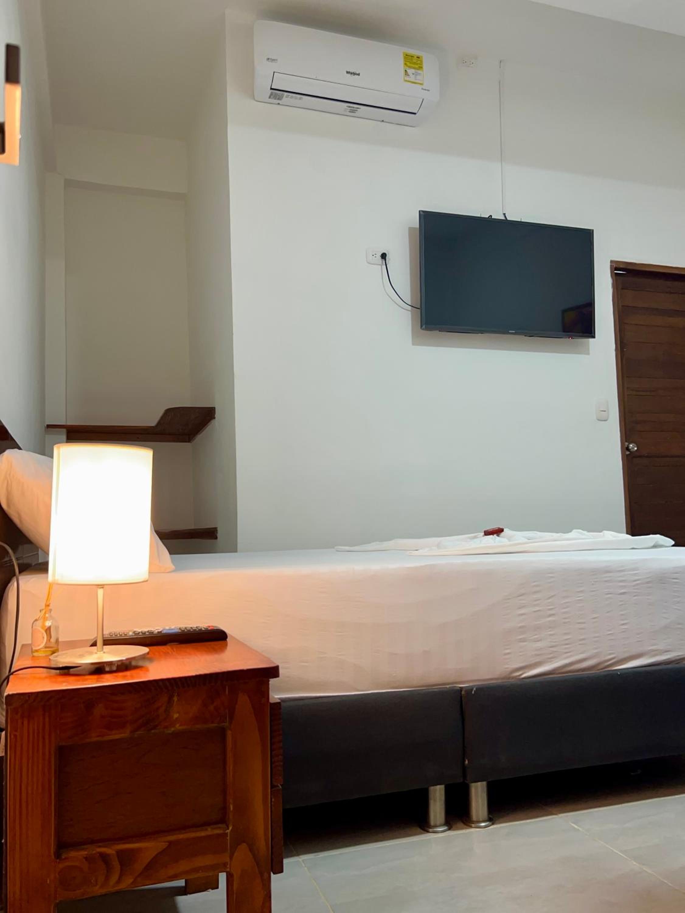 Double Room with Private Bathroom photo 2