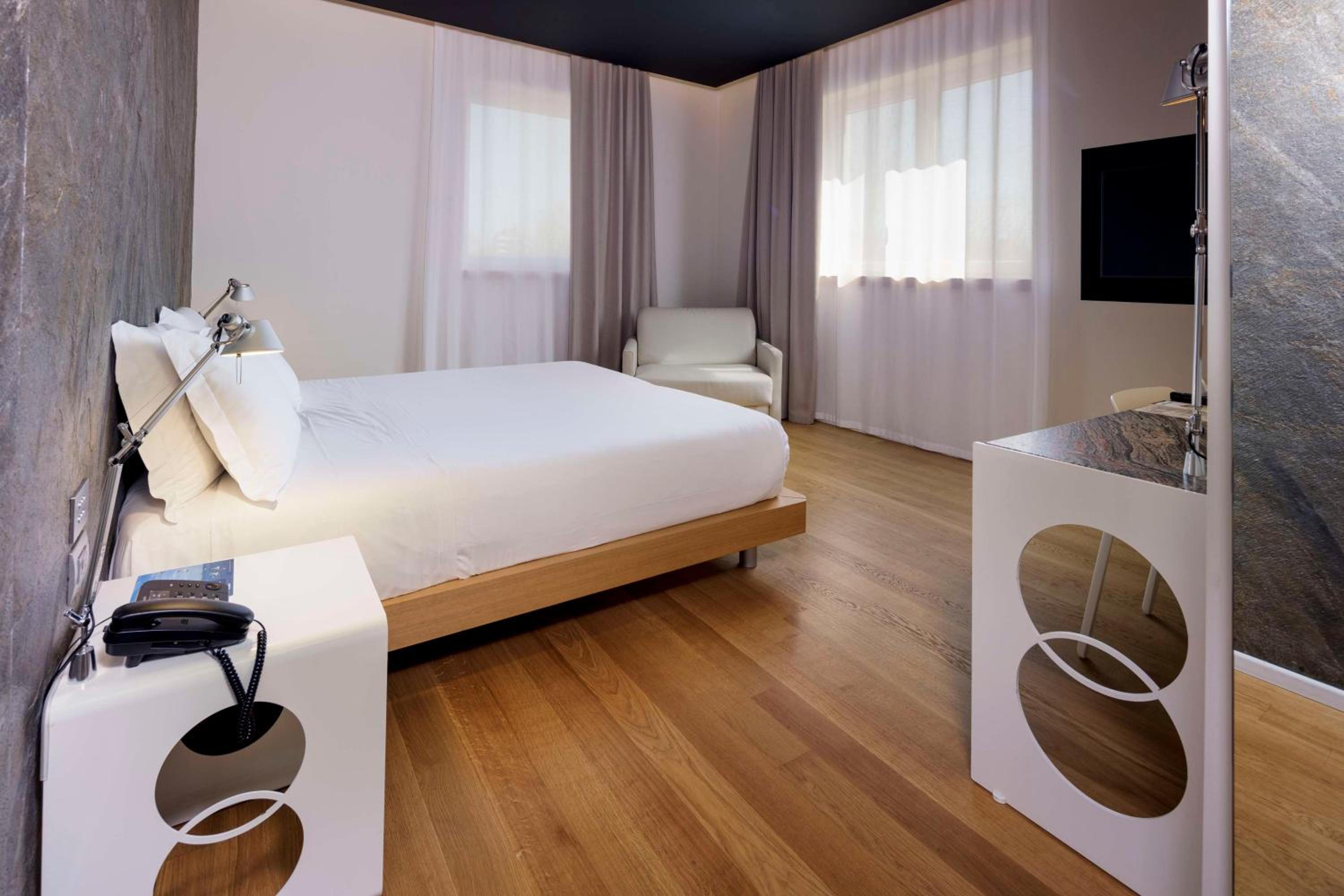 Superior Queen Room - Photo 15
