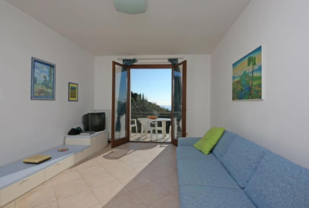 Two-Bedroom Apartment photo 2