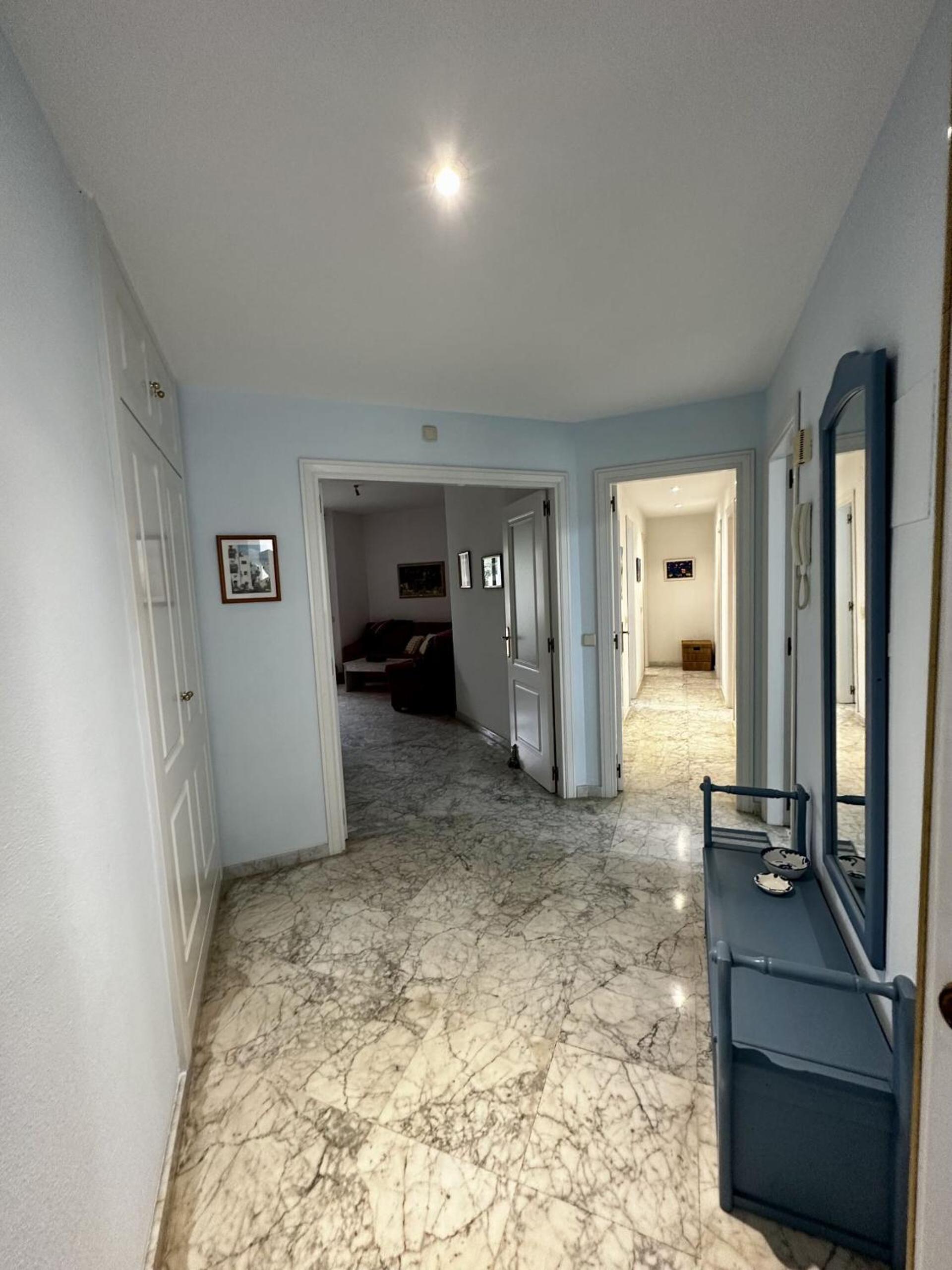 Apartamento con vista al mar