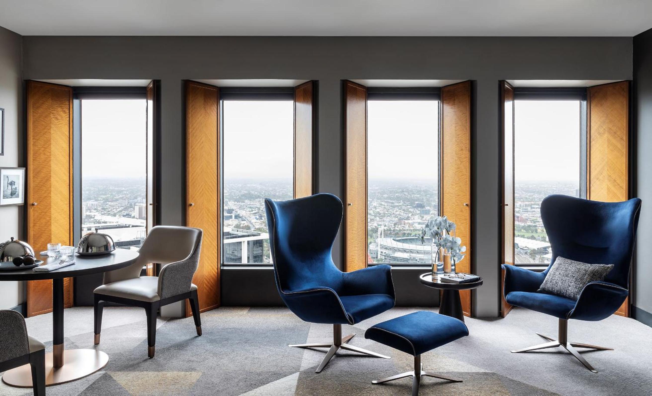 Deluxe King Room with Park View - Photo 7