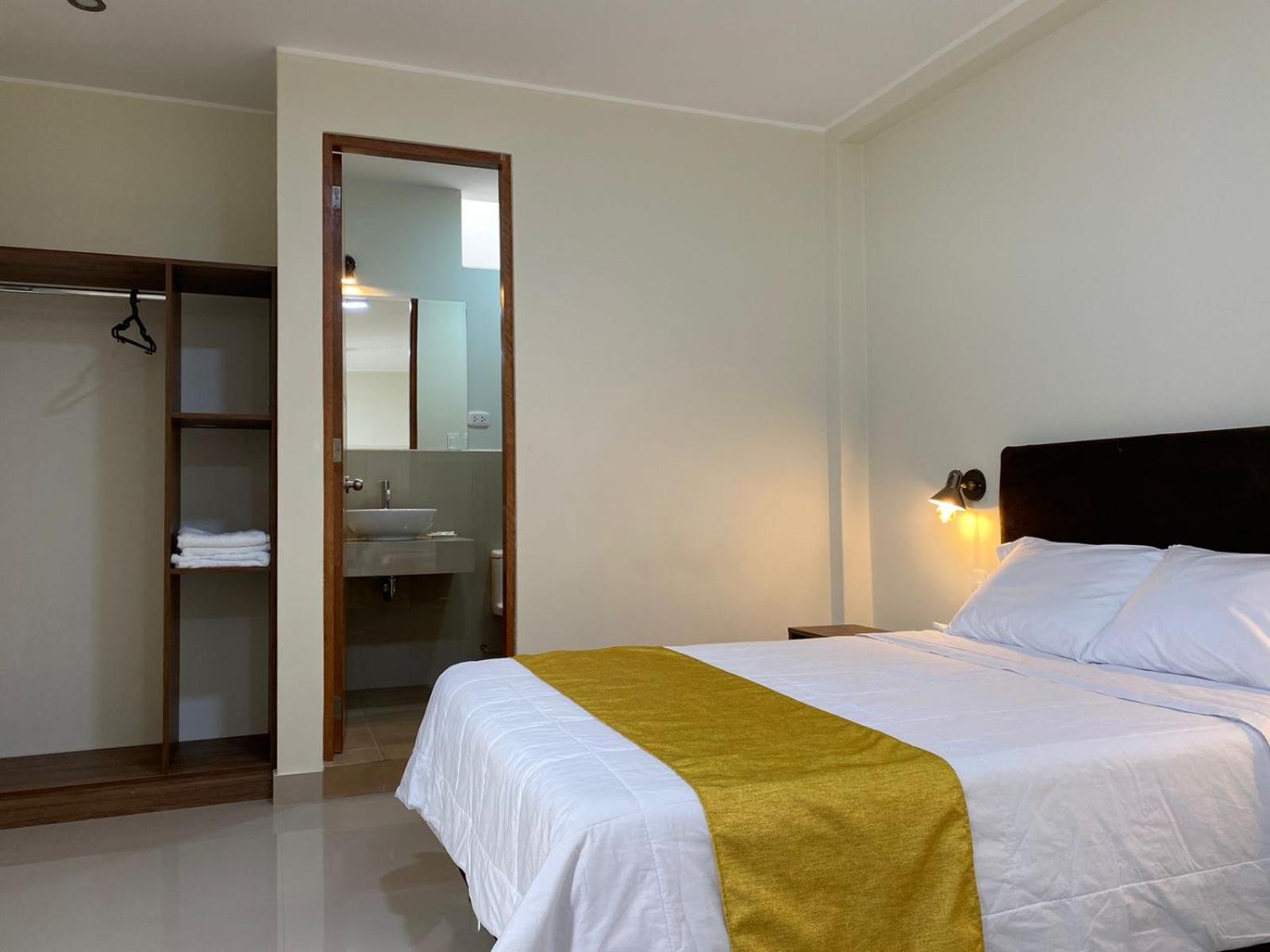 Large Double Room photo 2