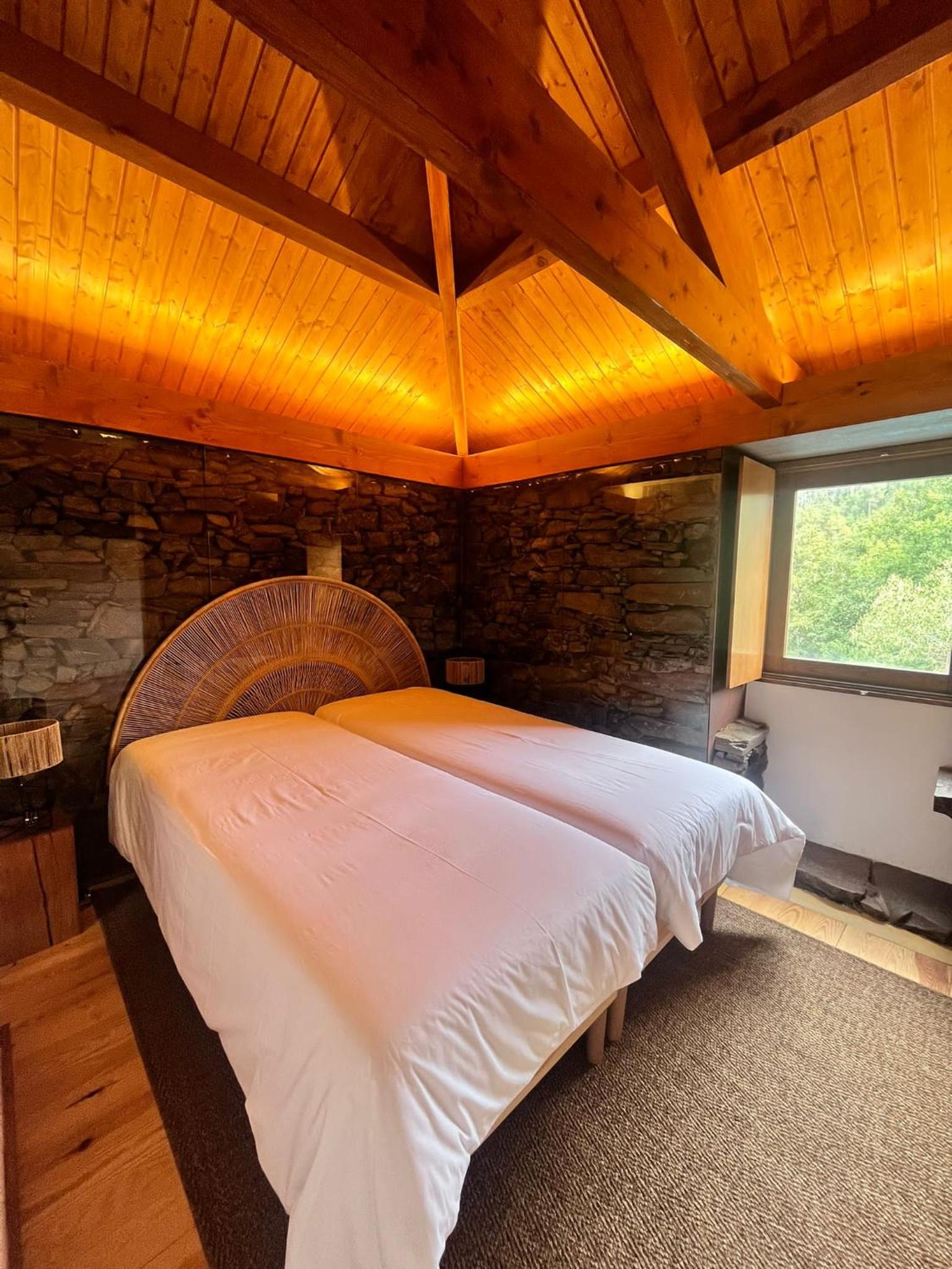 Double Room with Pool View photo 2