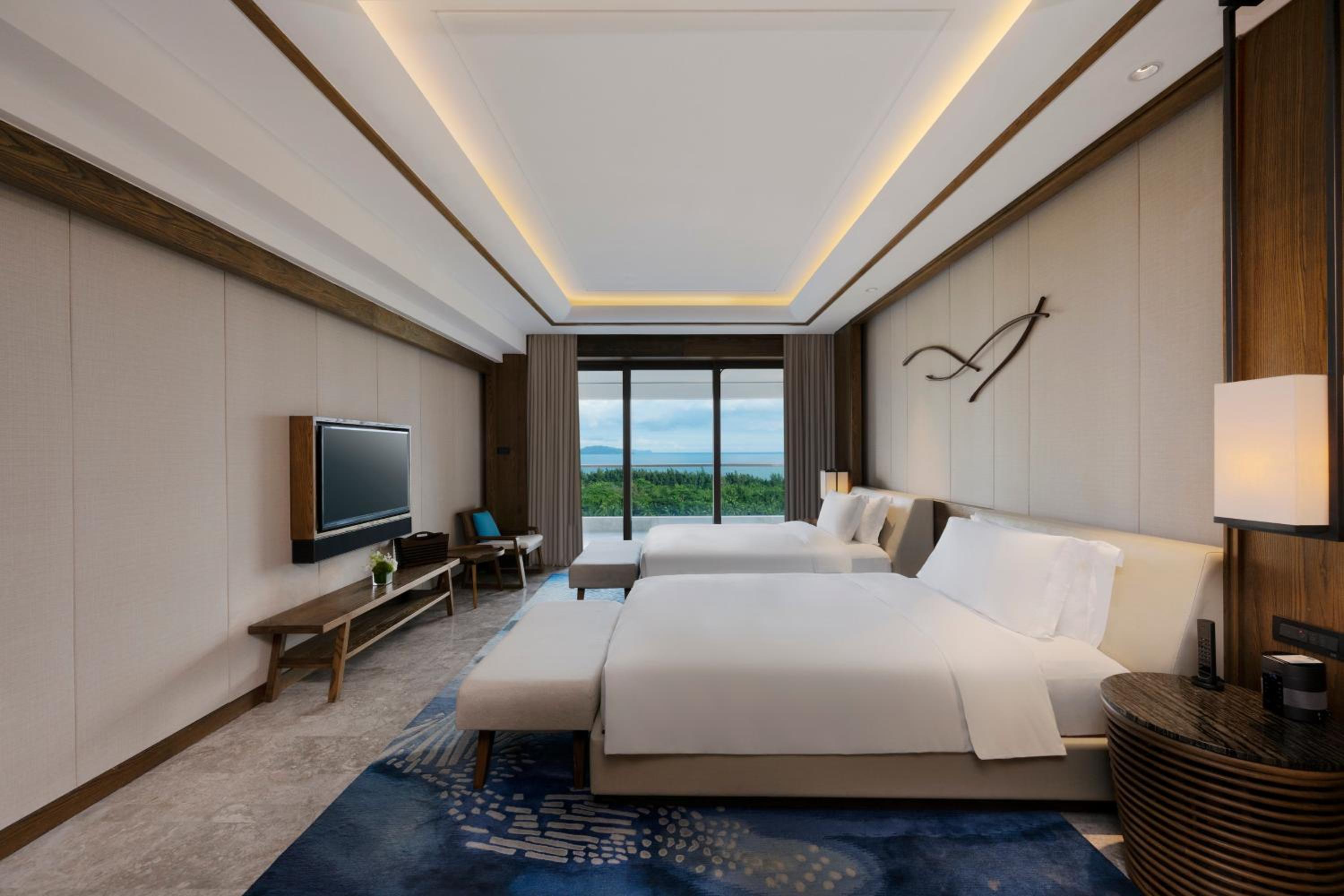 Classic Queen Room with Two Queen Beds and Sea View