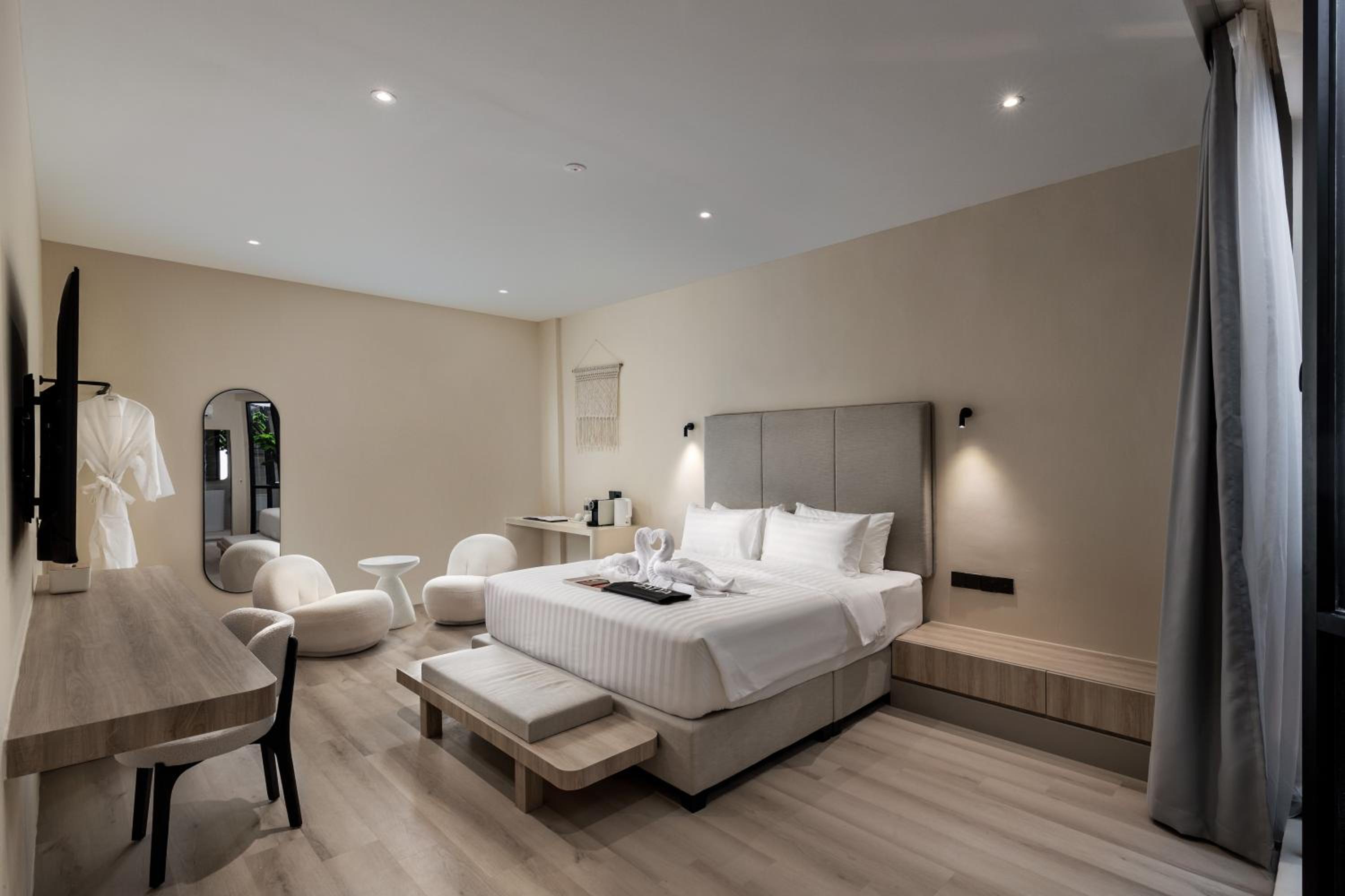 Muntri Suite with Bathtub - Photo 1
