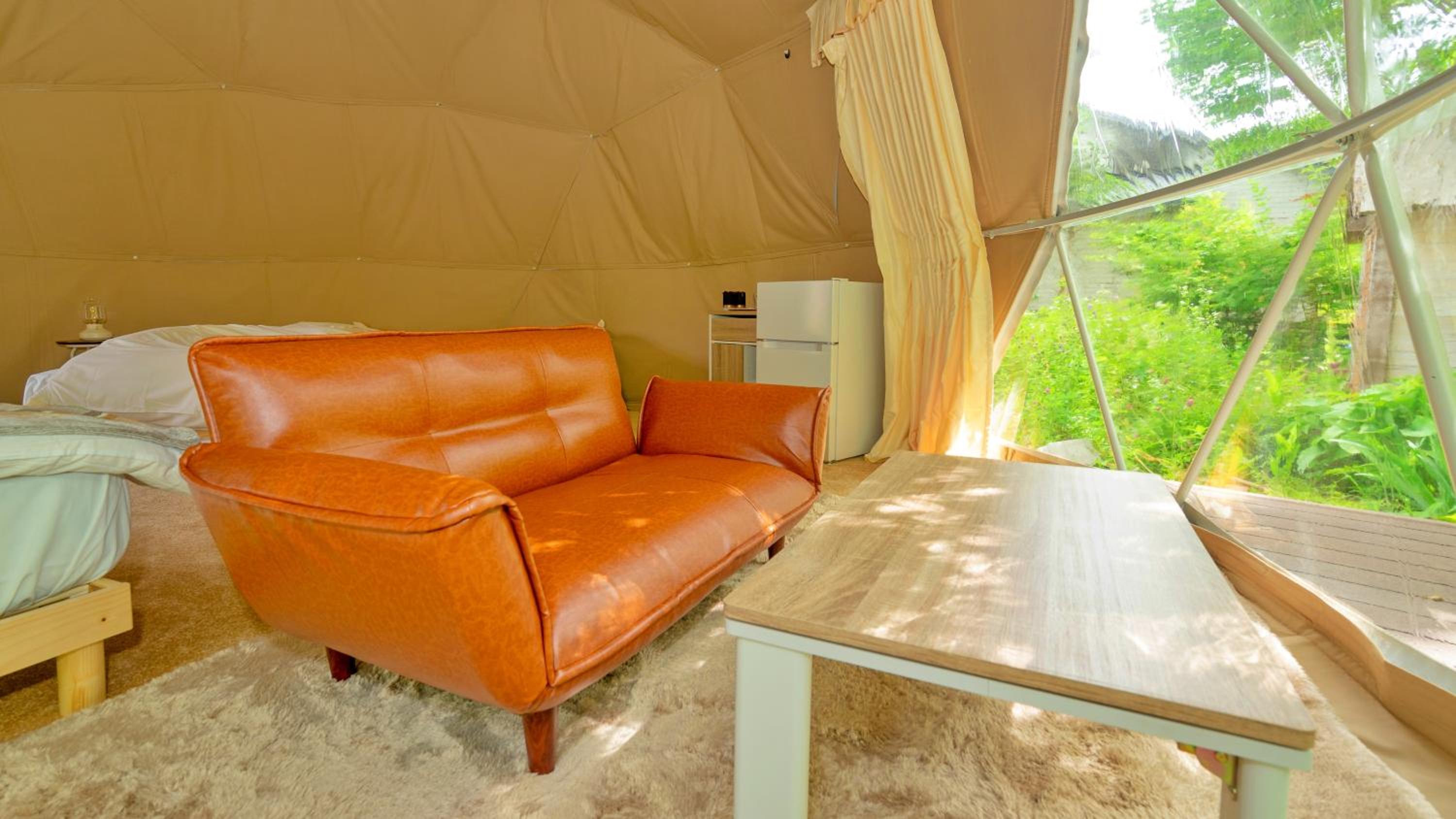 Left Side Glamping Dome photo 1