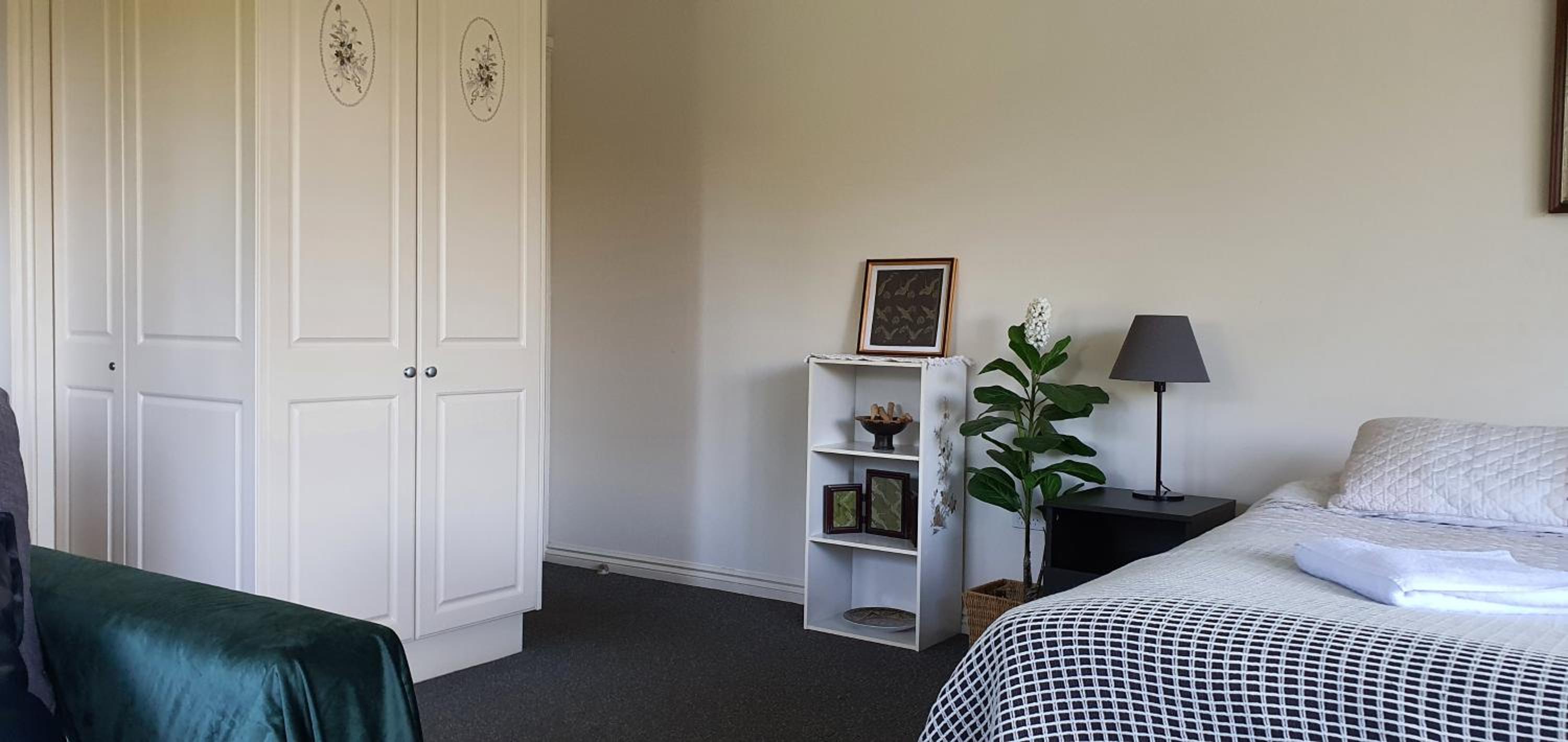 Executive Suite - Photo 4