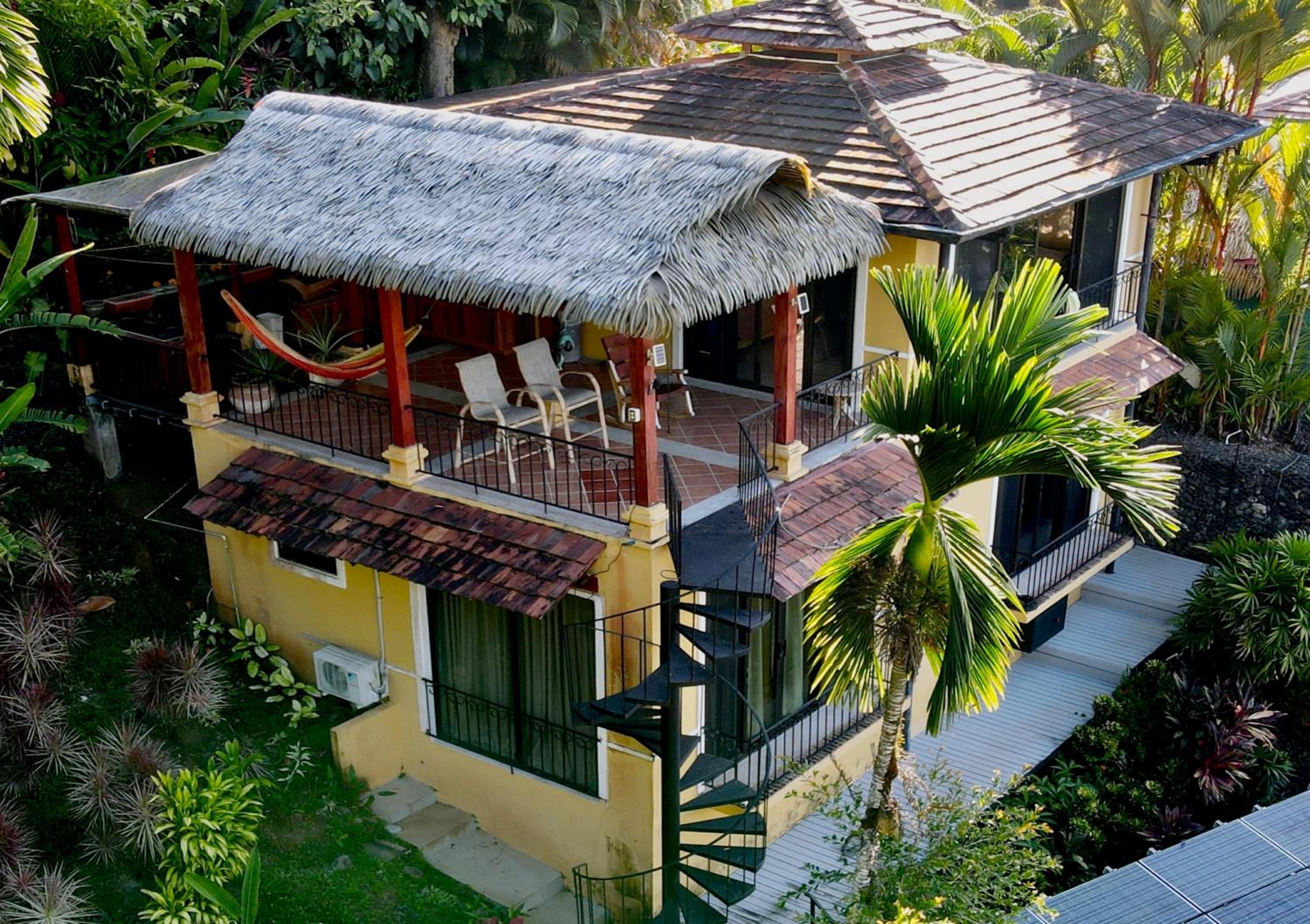Villa photo 3