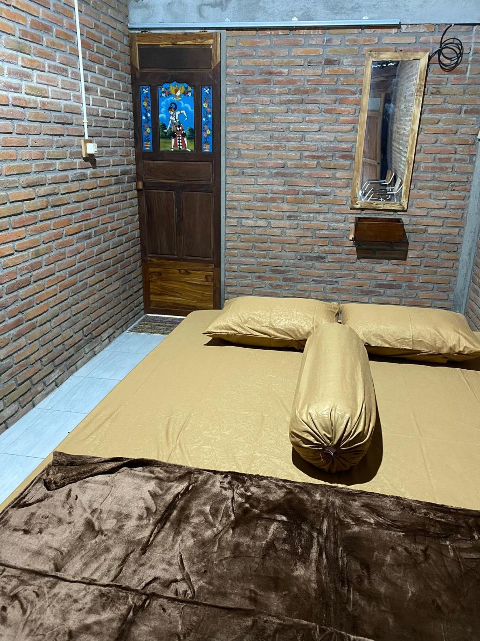 Queen Room photo 1