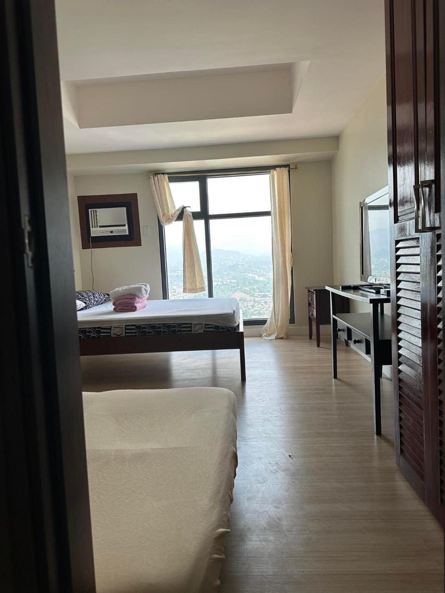 Deluxe Family Suite