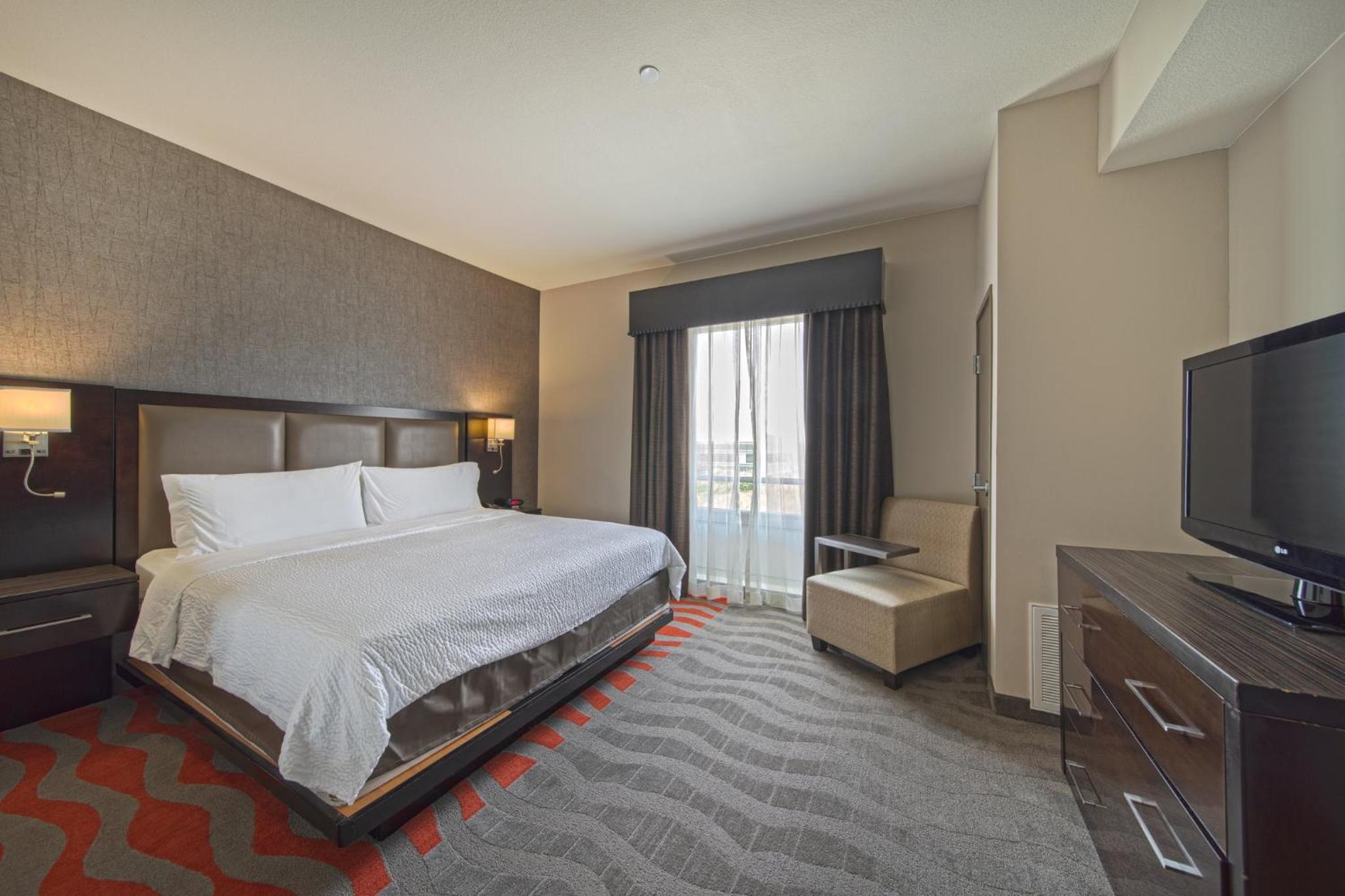 Standard King Room - Photo 2