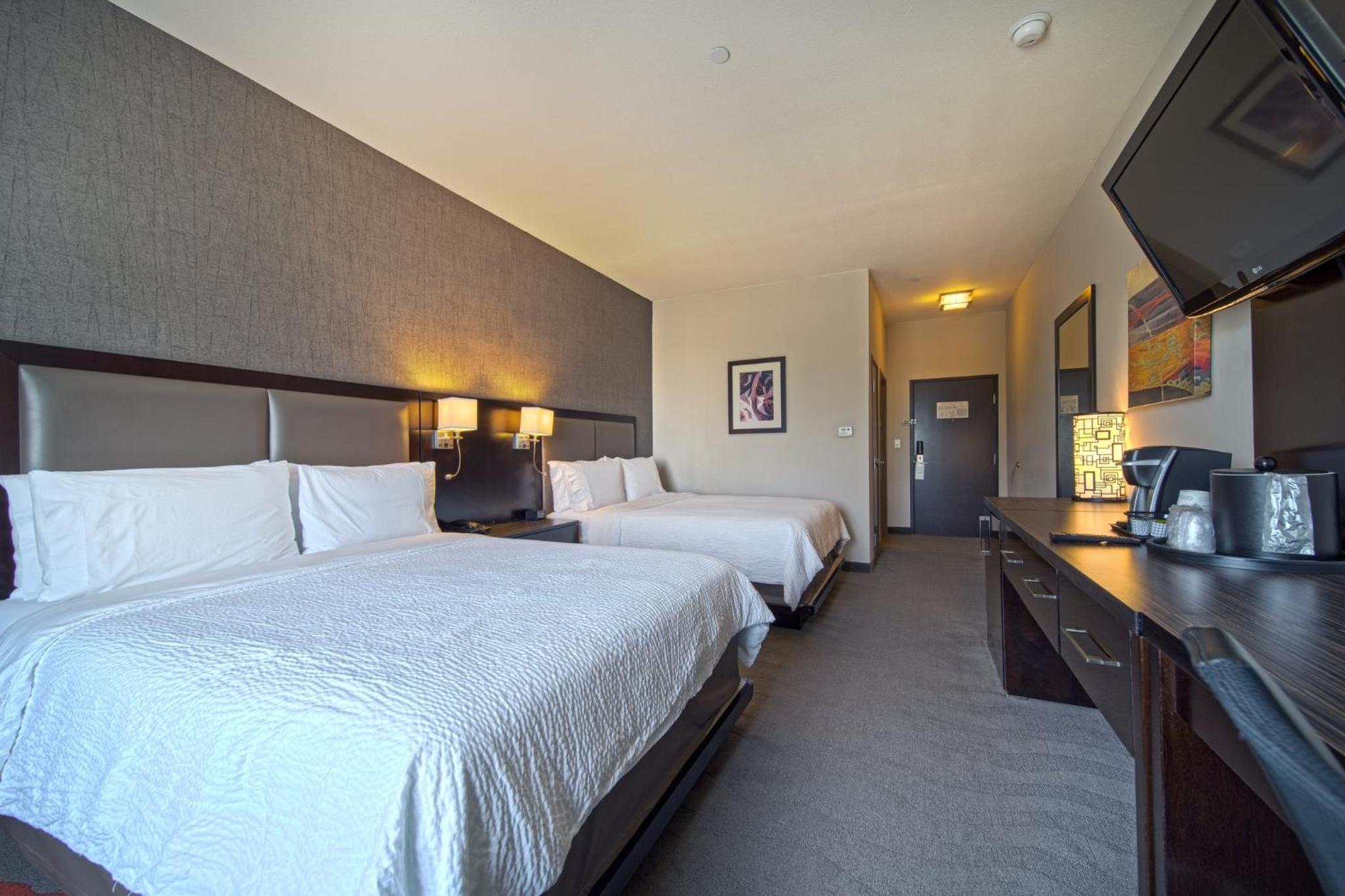 Standard Queen Room with Two Queen Beds - Photo 1