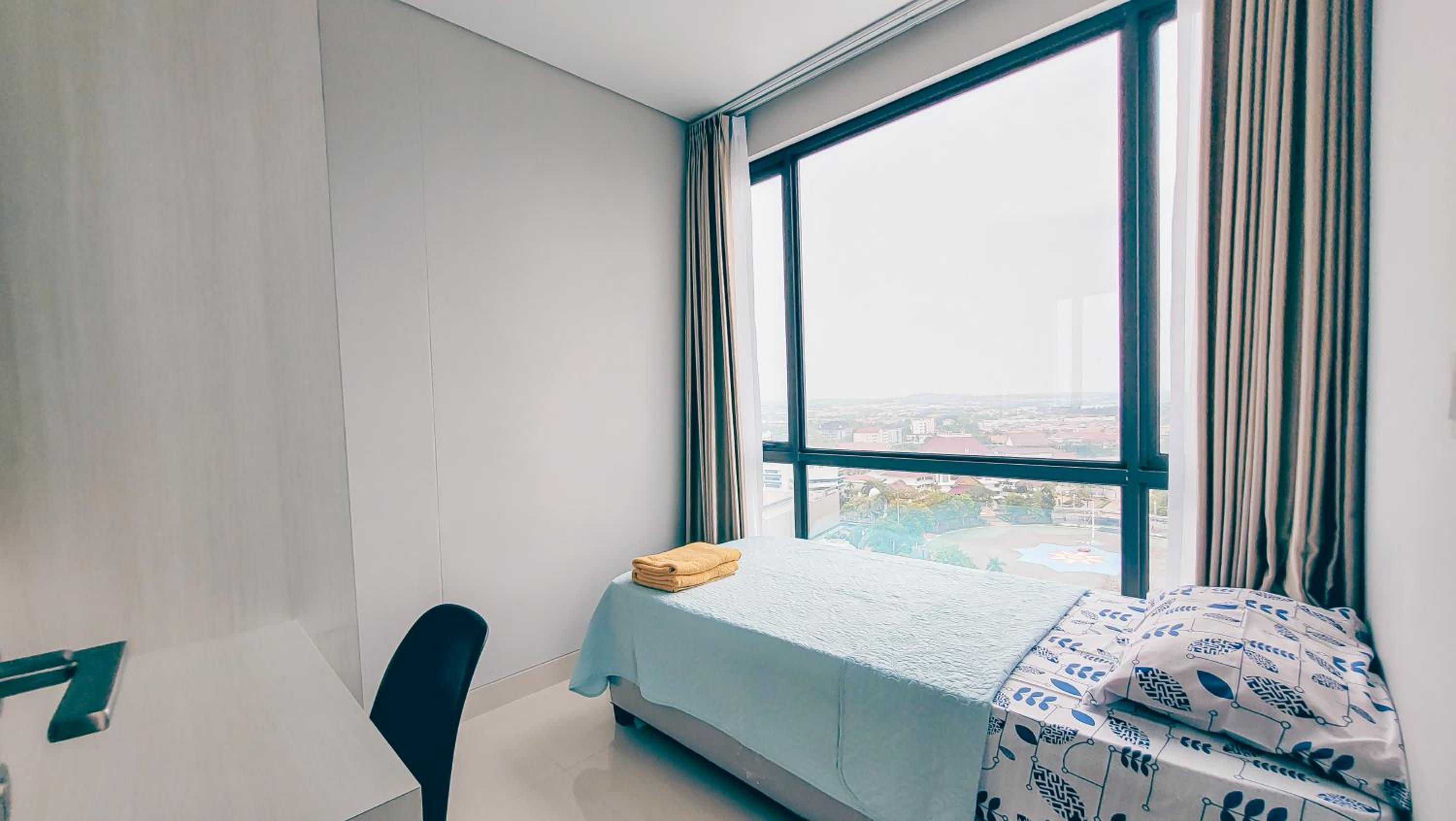 Apartment with Terrace - Photo 5
