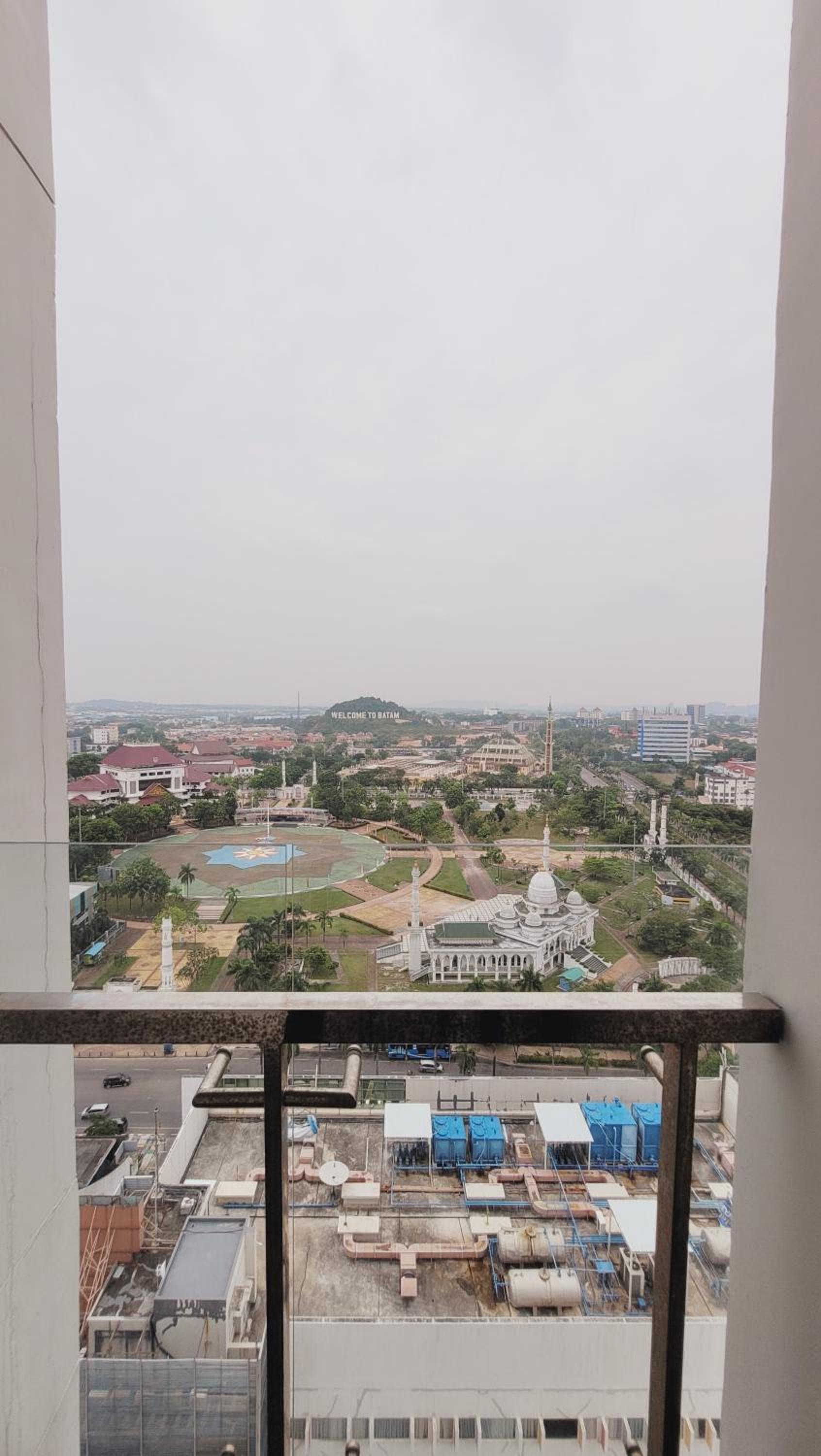 Apartment with Terrace - Photo 7