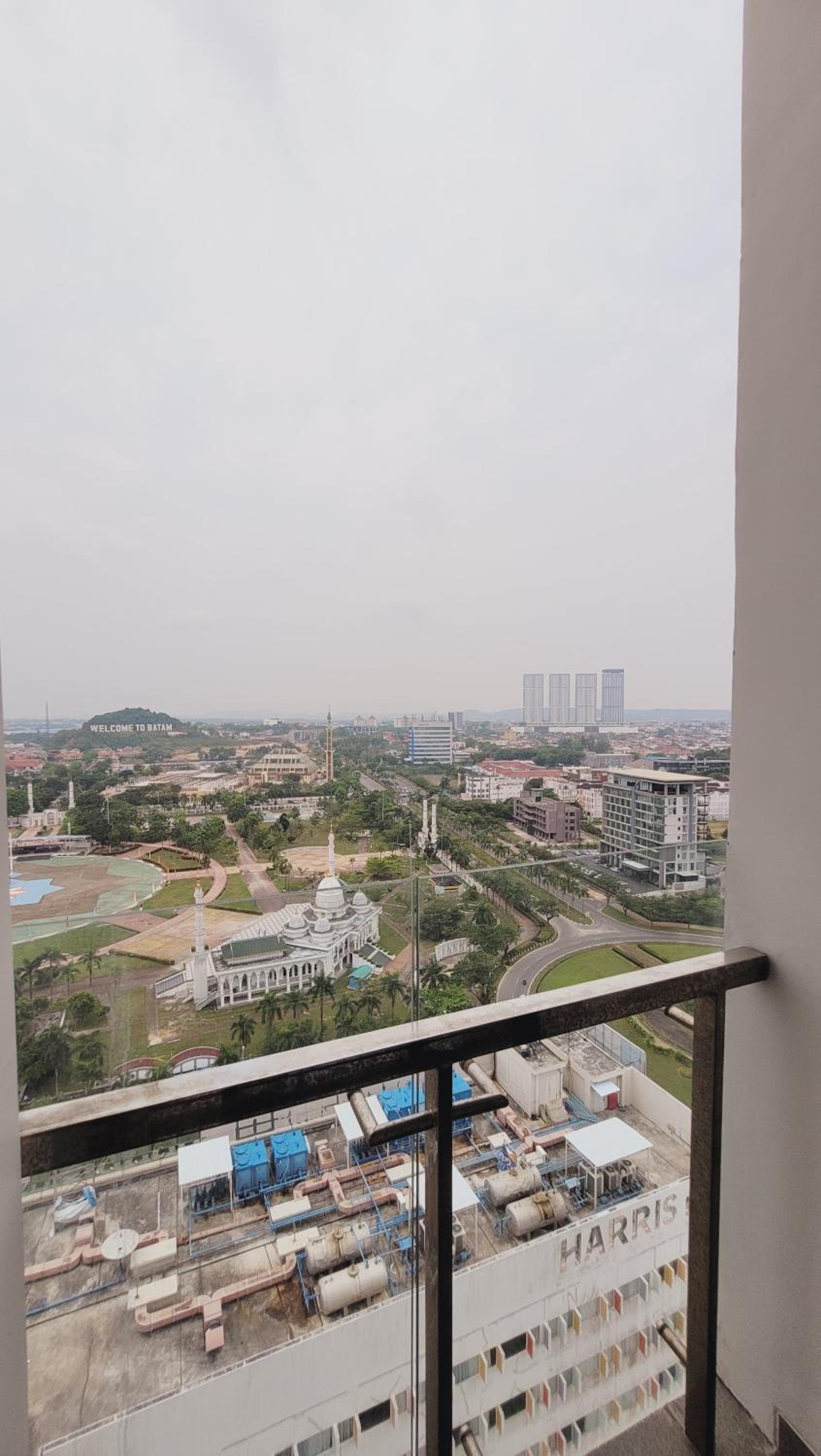 Apartment with Terrace - Photo 9