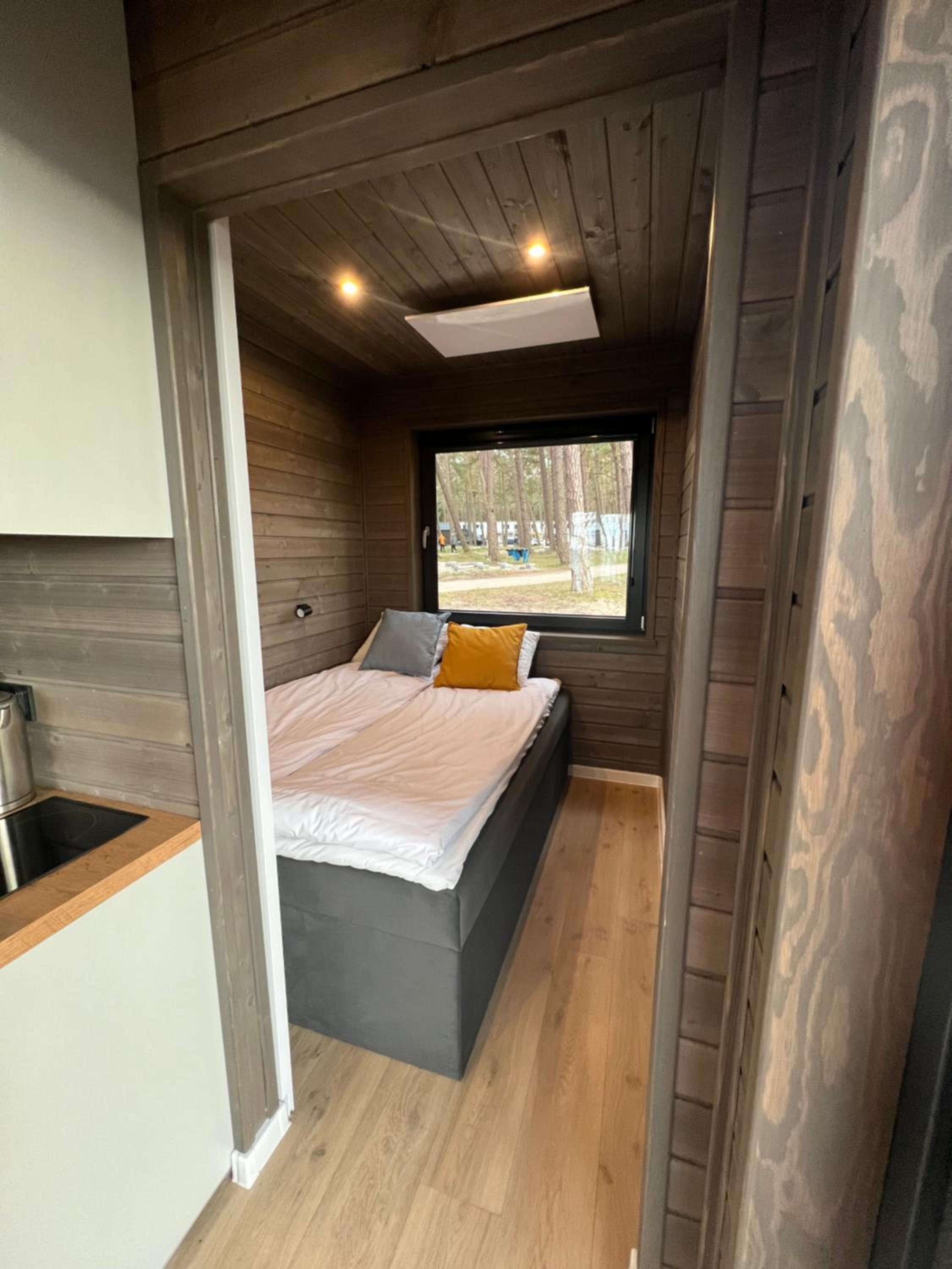 One-Bedroom Bungalow - Photo 1