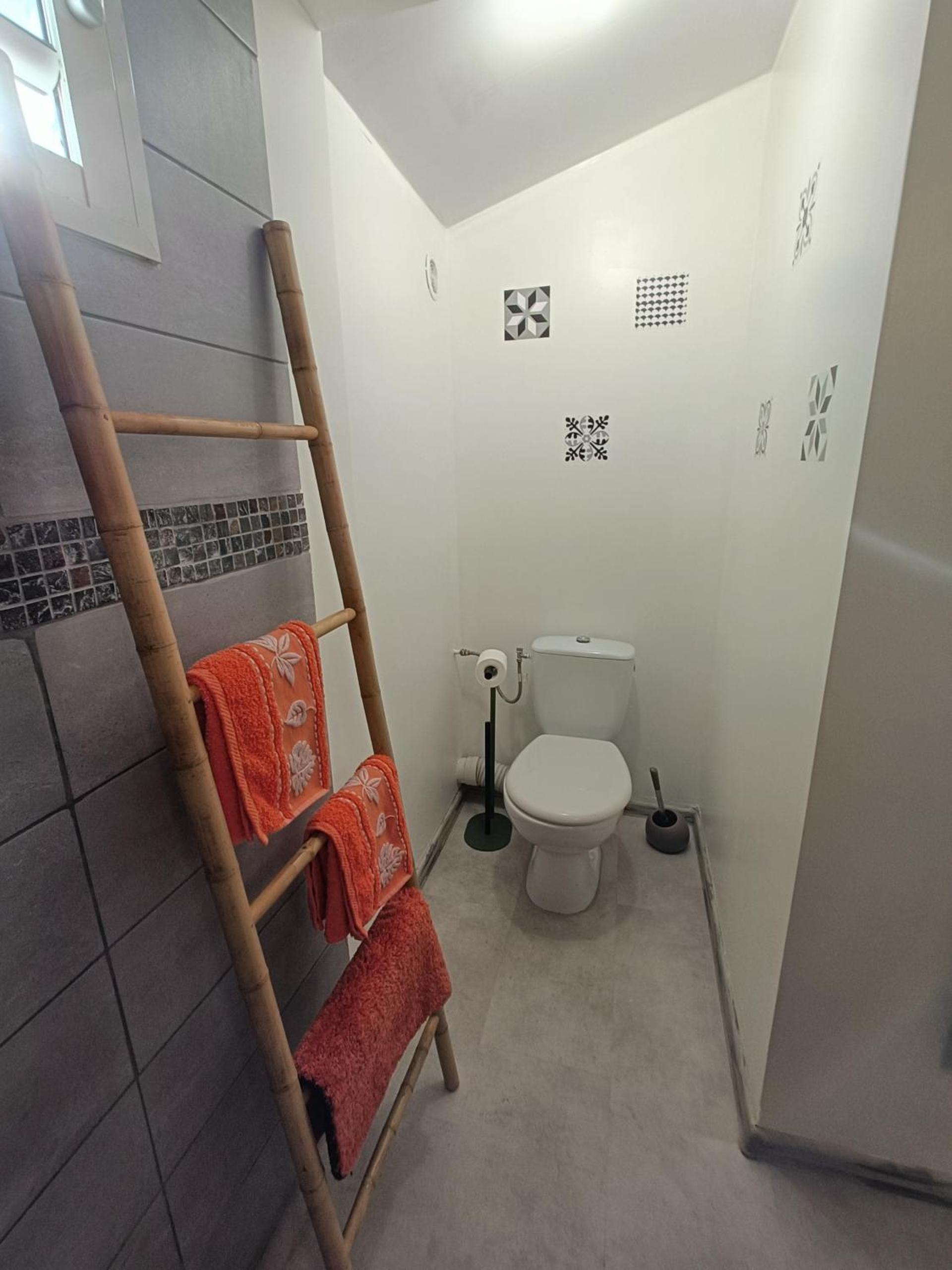One-Bedroom Family Apartment photo 2