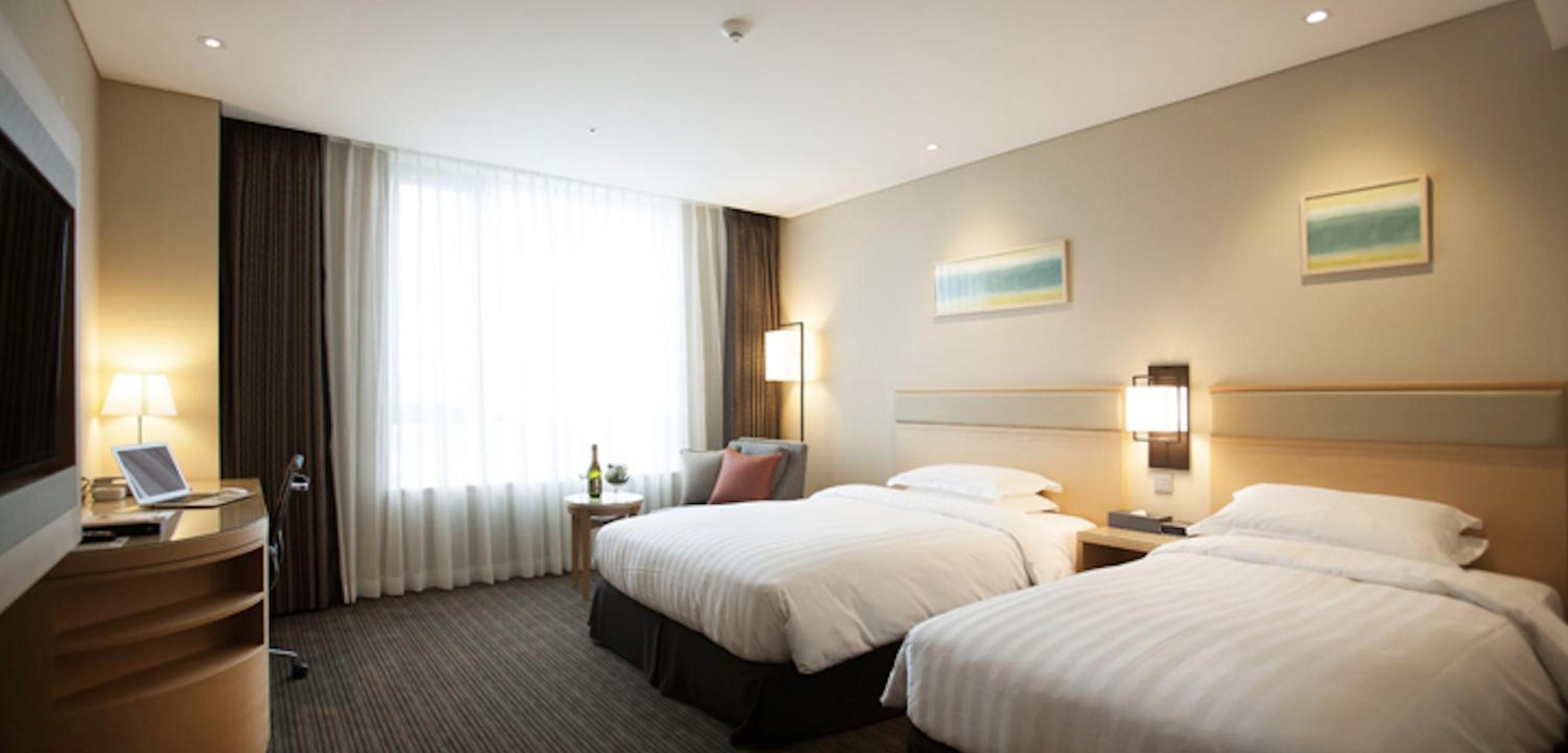 Standard Twin Room photo 2