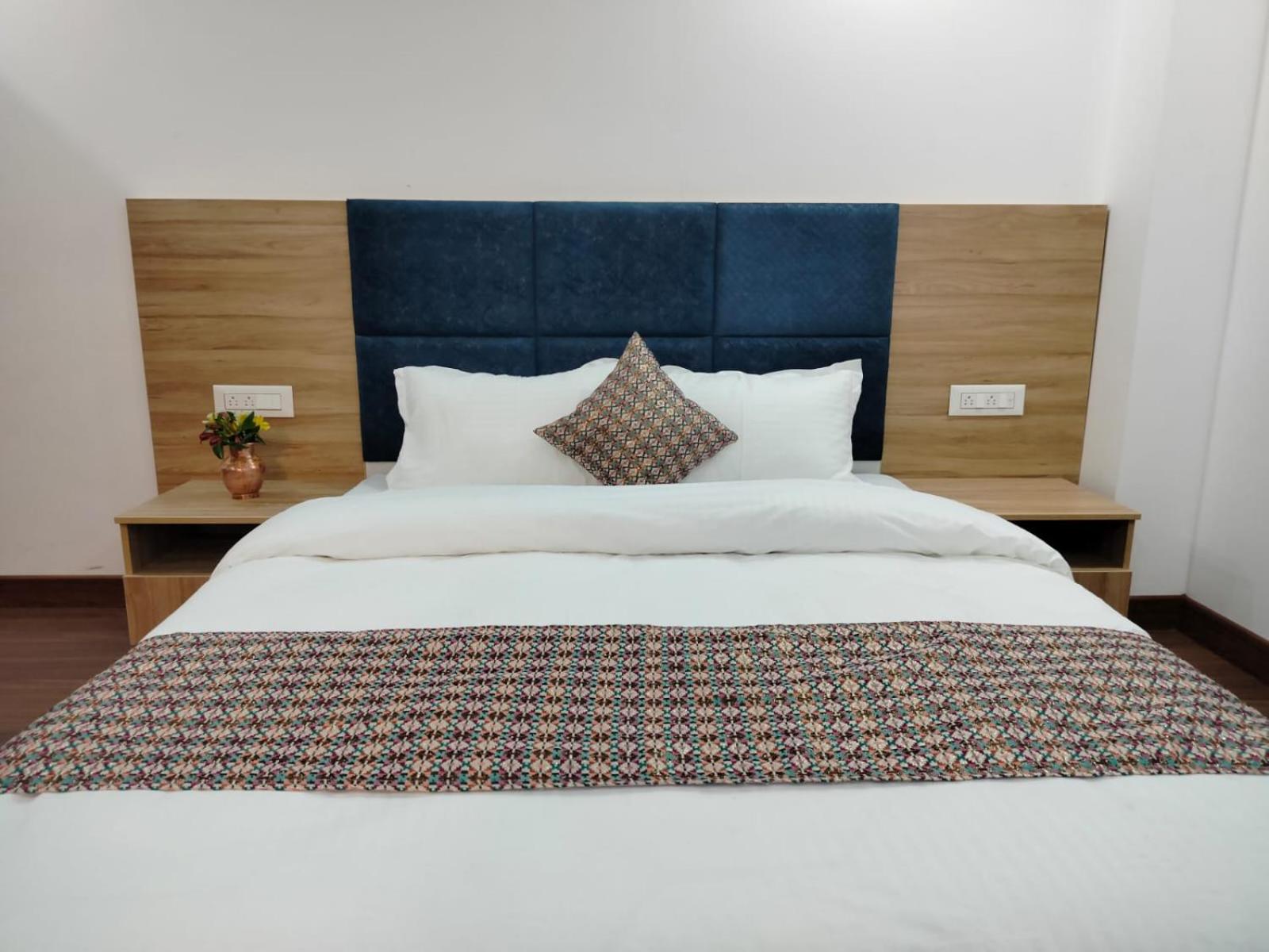Deluxe Double Room photo 3