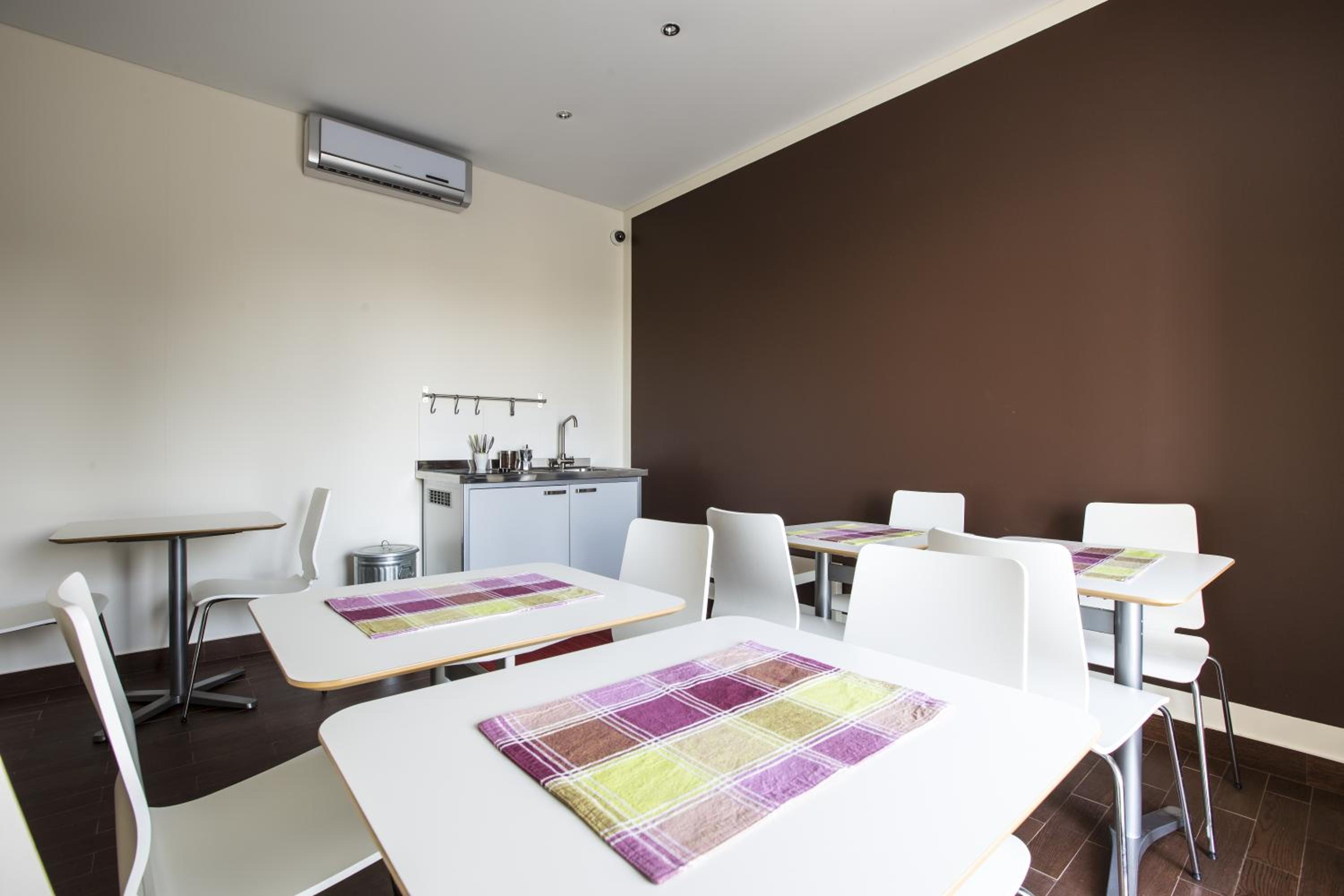 Double Room - Photo 21