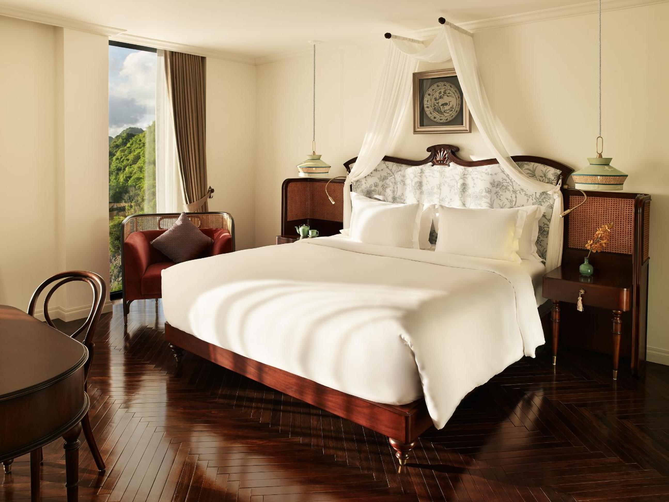 Junior King Suite
