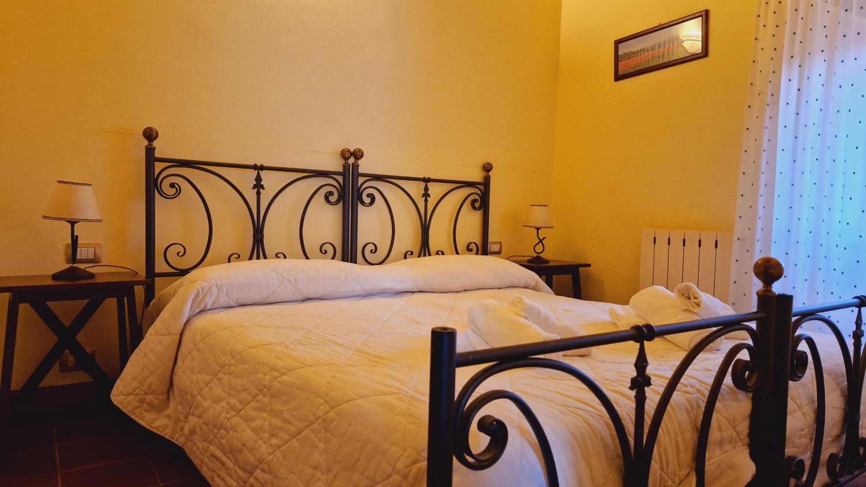 Three-Bedroom Apartment - Photo 11