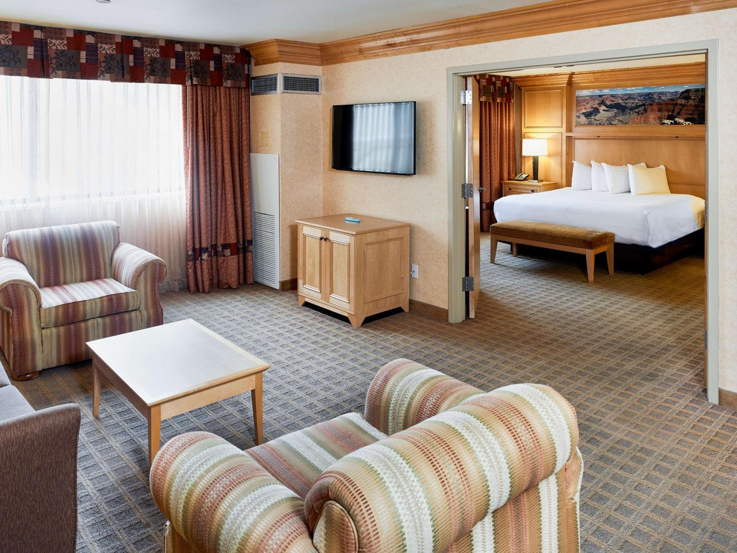 King Suite With Sofa Bed - Non-Smoking - Photo 1