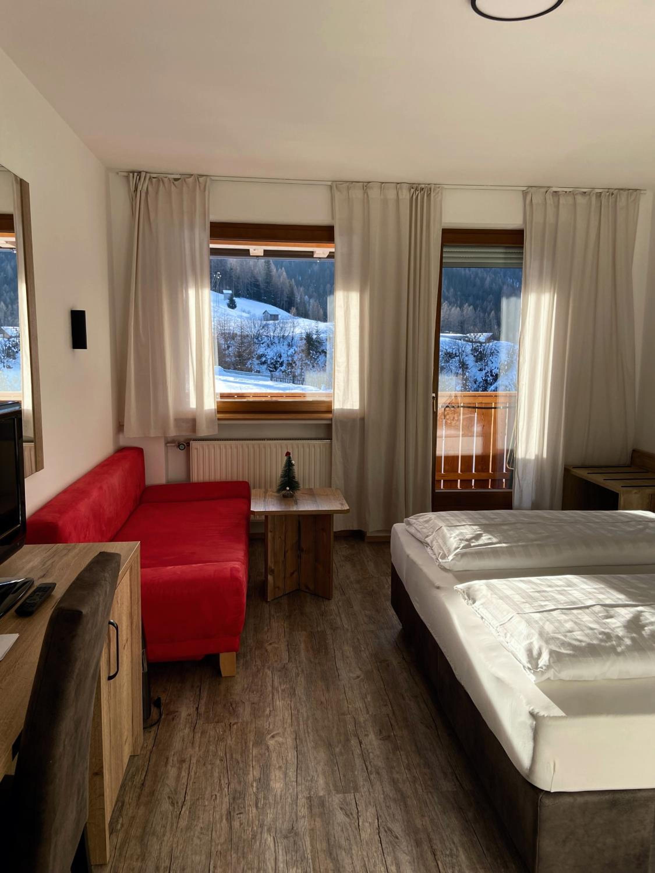 Comfort Double Room with Balcony photo 3