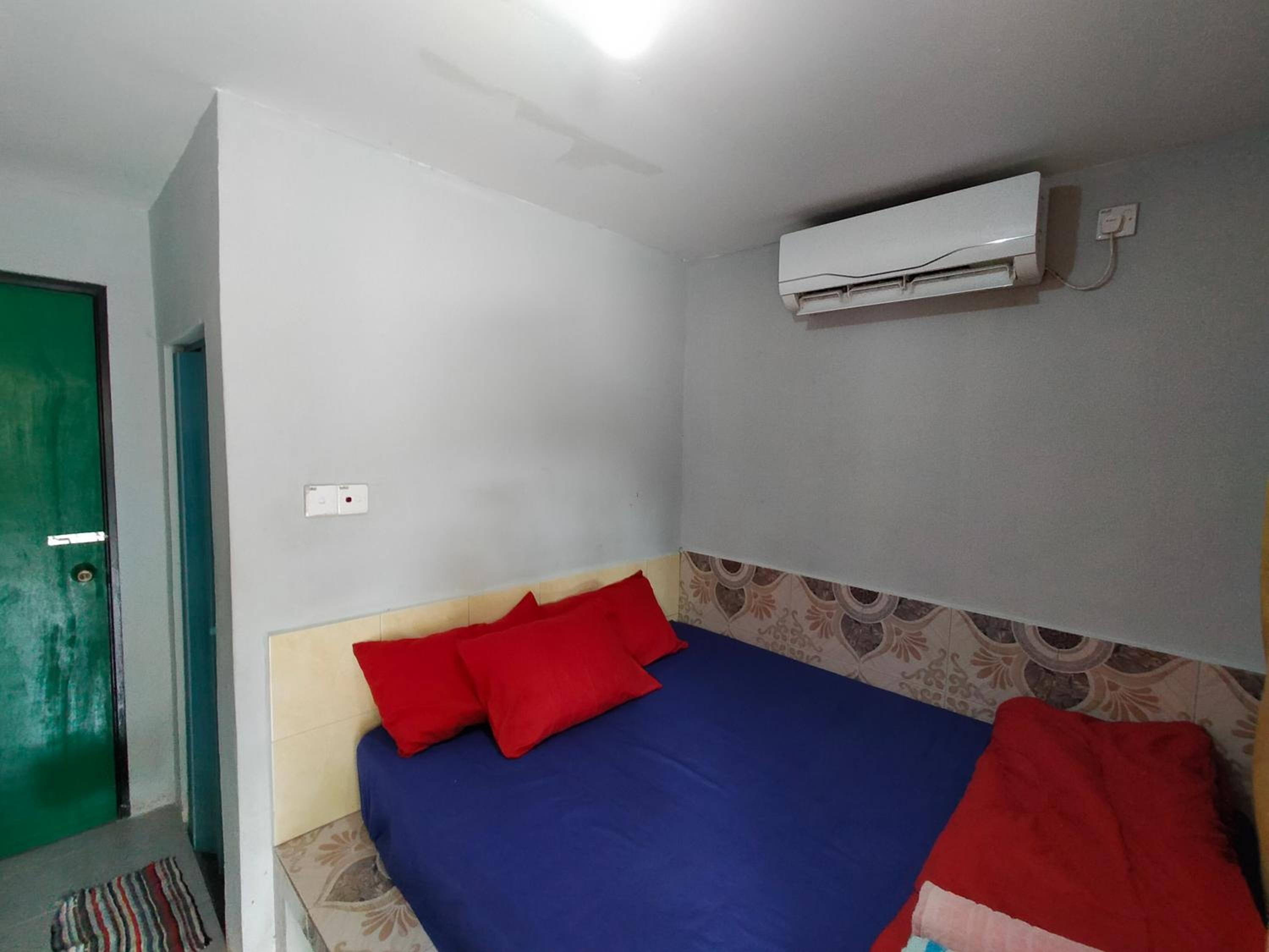 Budget Double Room photo 2