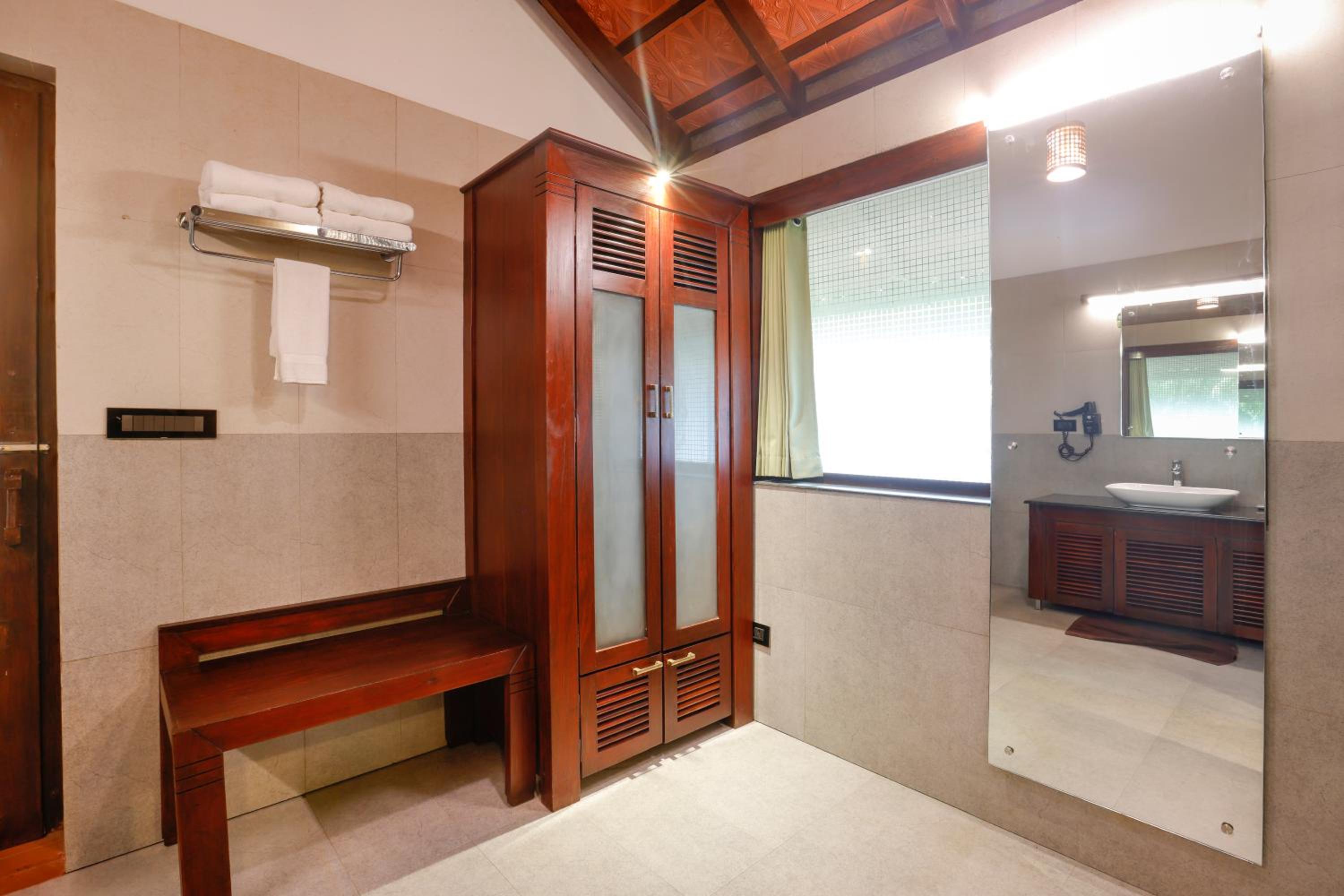 Honeymoon Villa with Private Pool photo 2