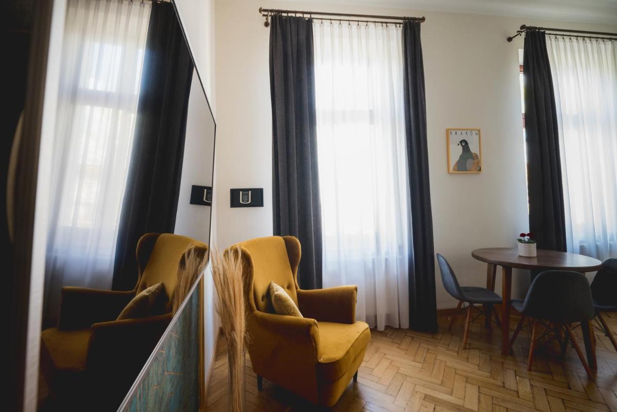 Deluxe Suite - Photo 5