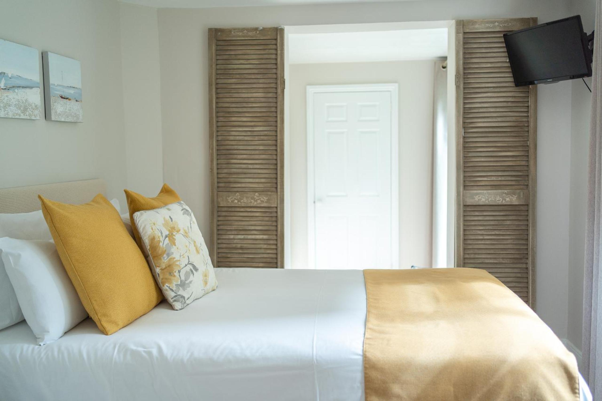 Deluxe Double Room with Shower photo 1