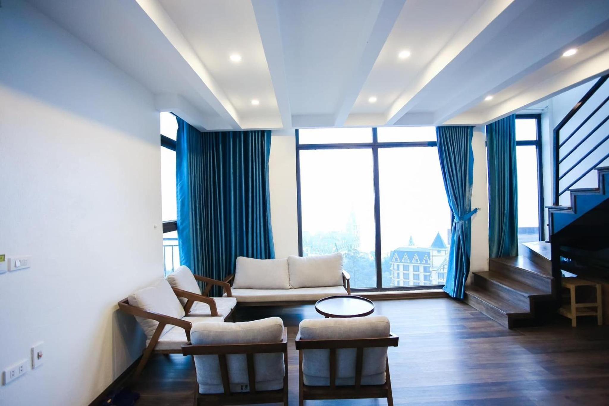 Three-Bedroom Villa photo 1
