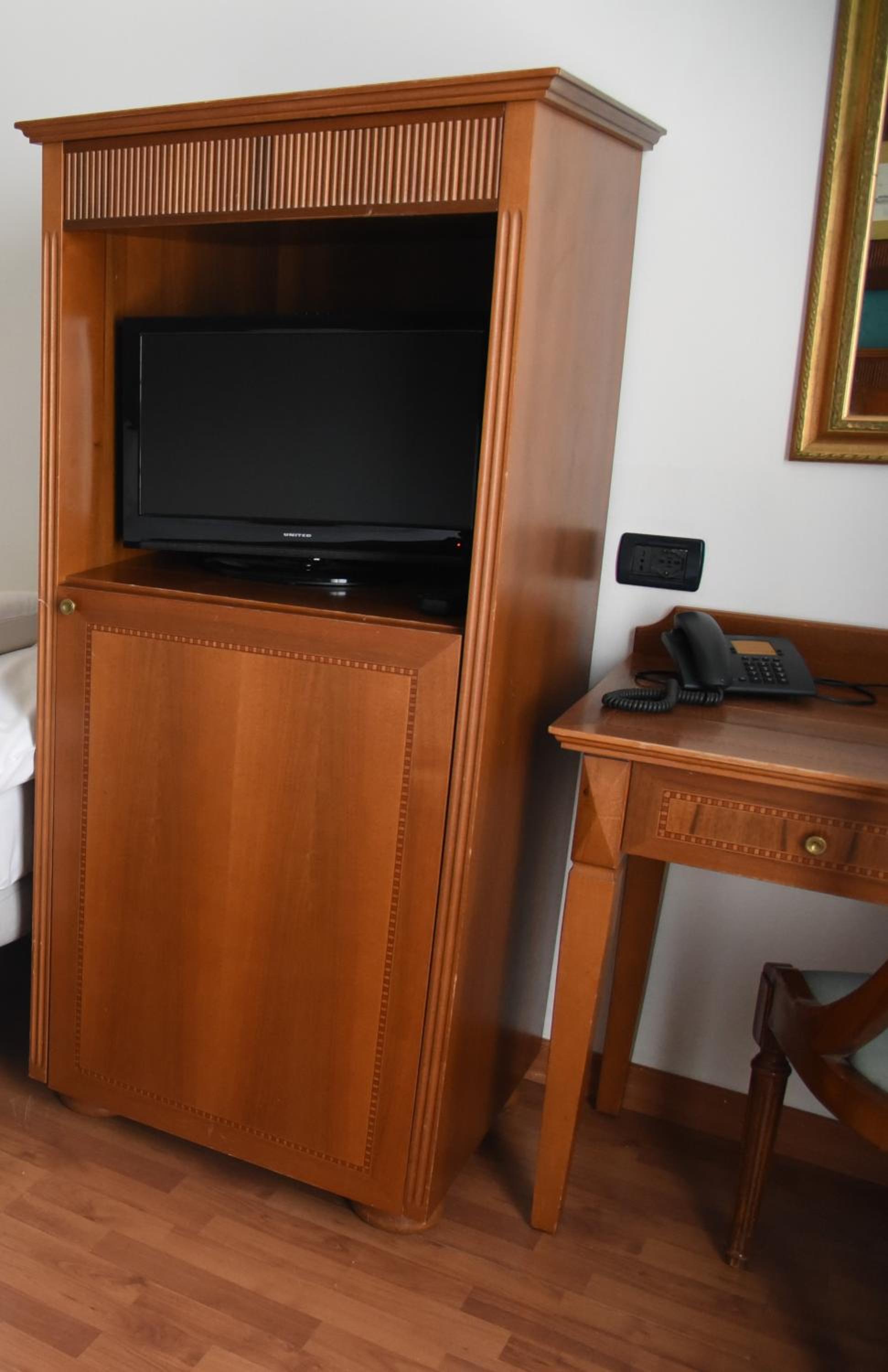 Standard Double or Twin Room - Photo 1