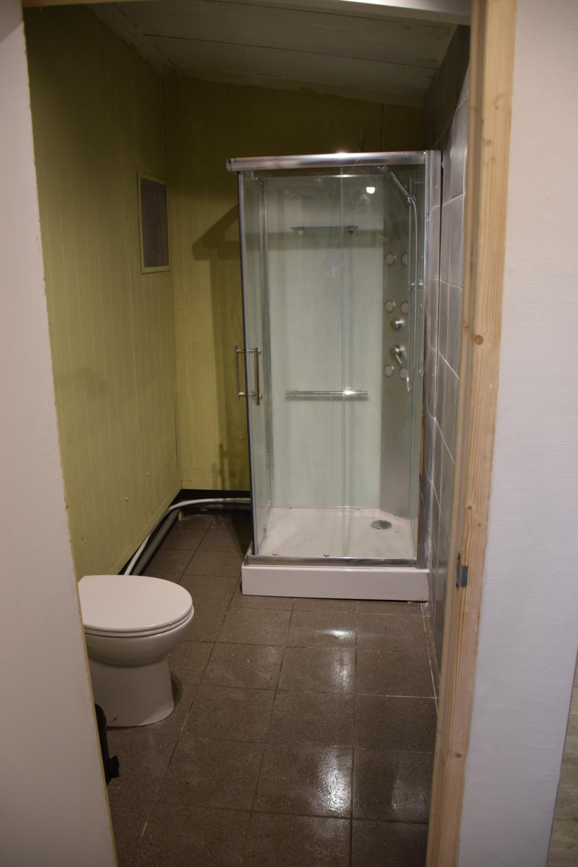 Quadruple Room With Private Bathroom photo 2