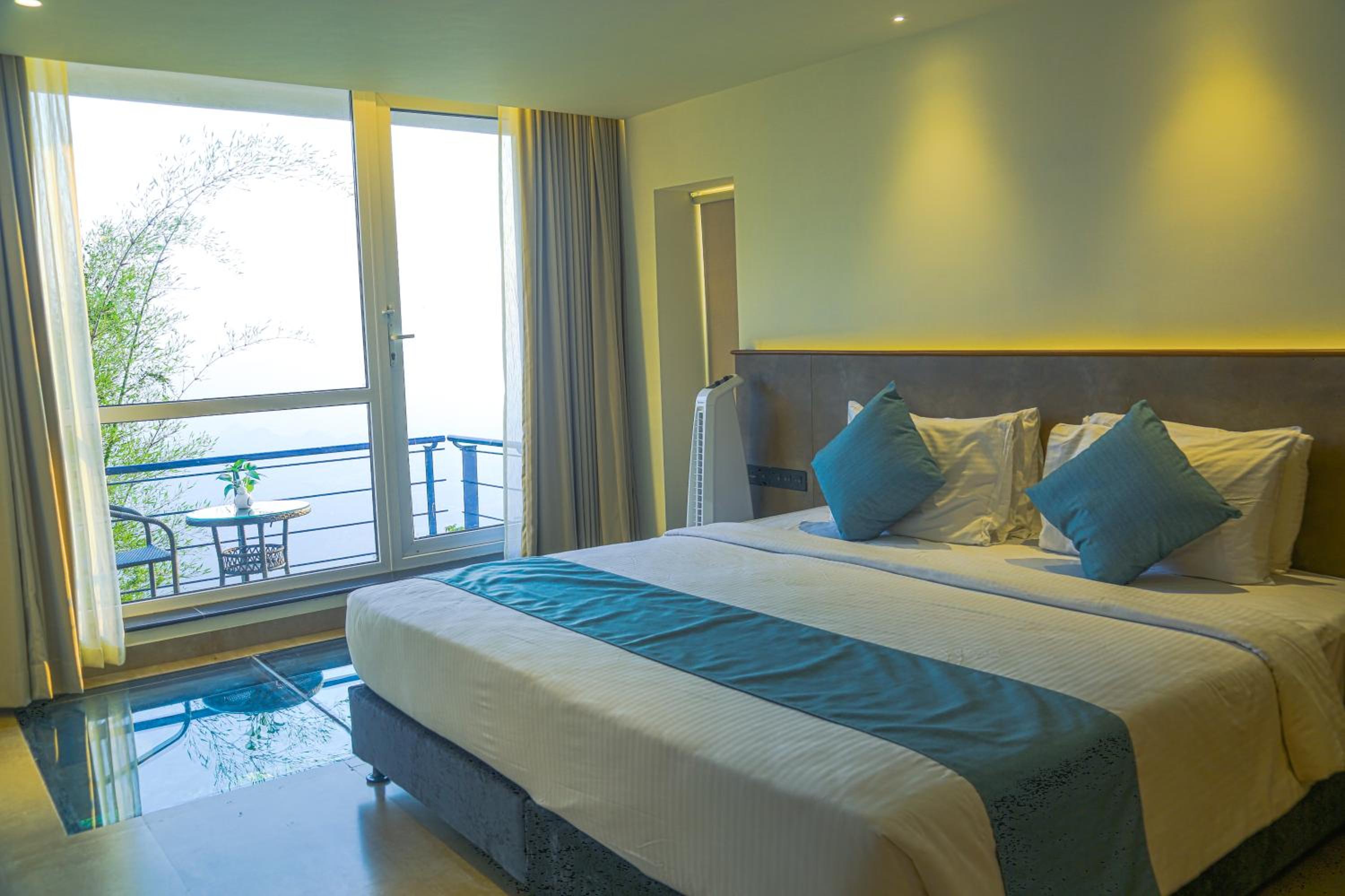 Panorama View Room - Book & Unlock Exclusive Offers - Photo 12