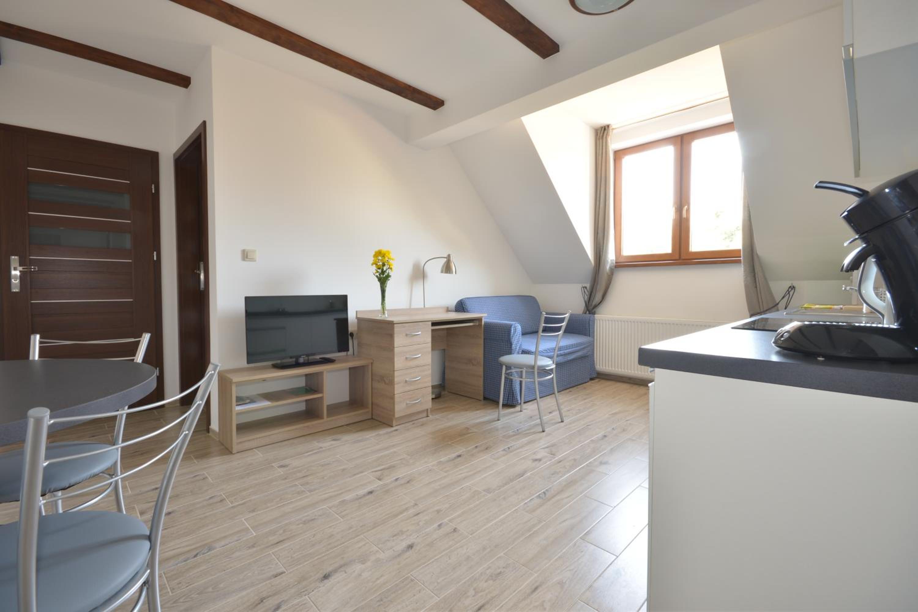 Two-Bedroom Apartment - Photo 2