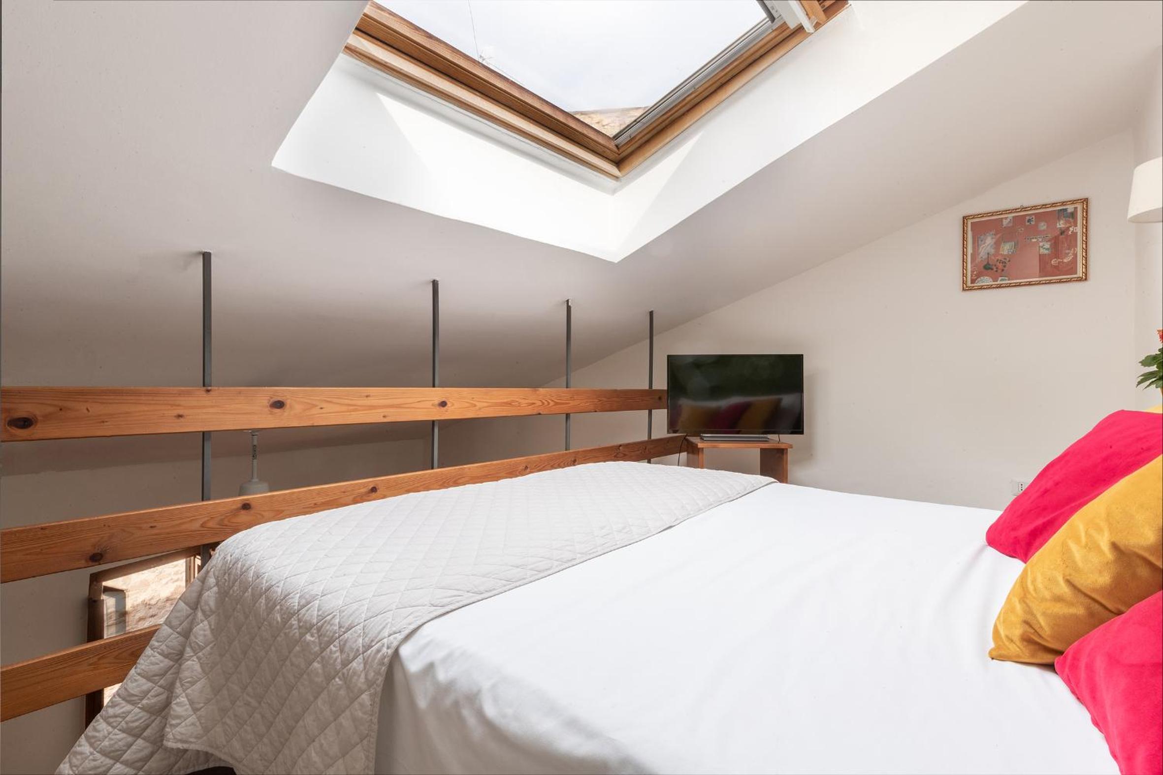 One-Bedroom Apartment - Photo 24