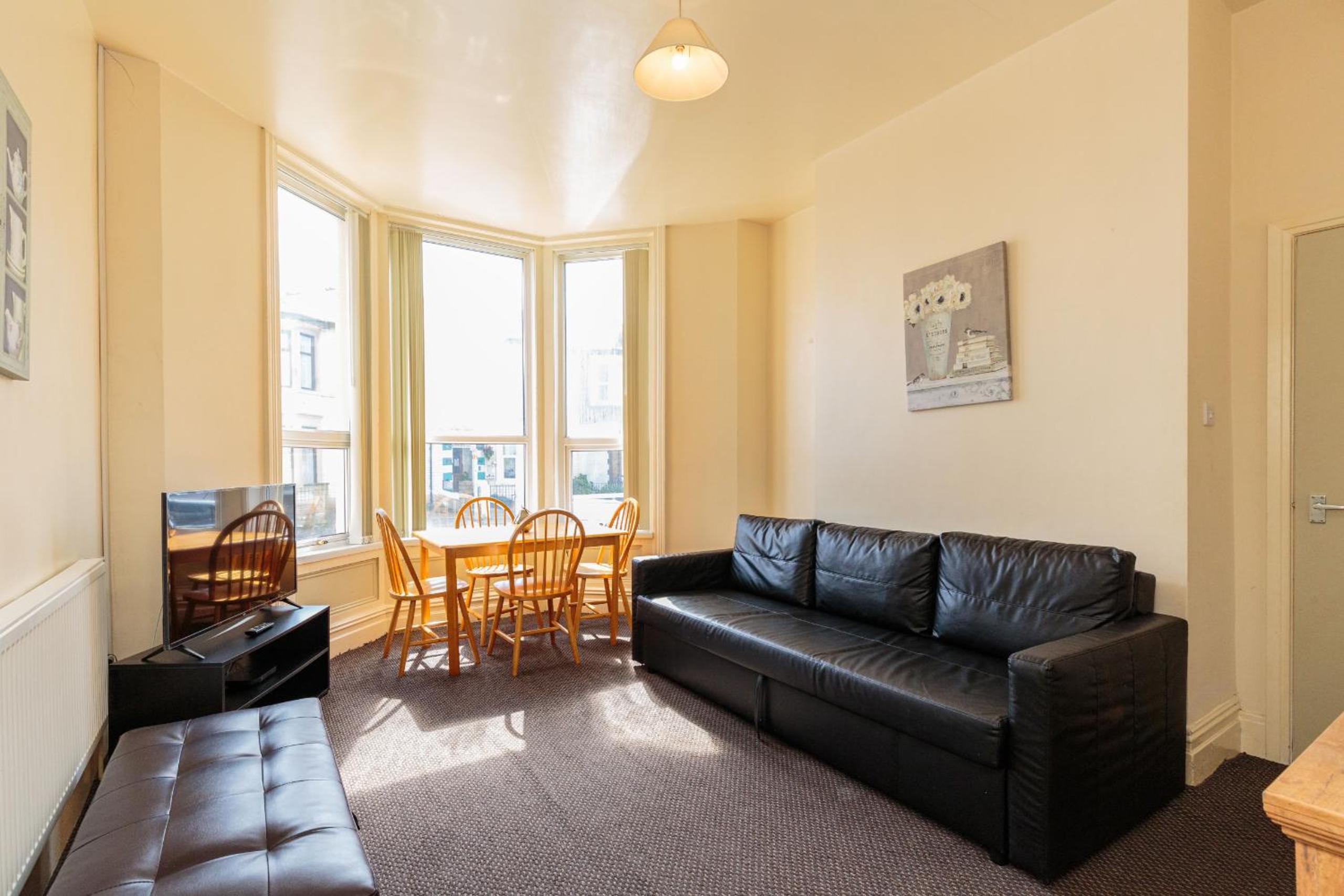 Two-Bedroom Apartment - Photo 1