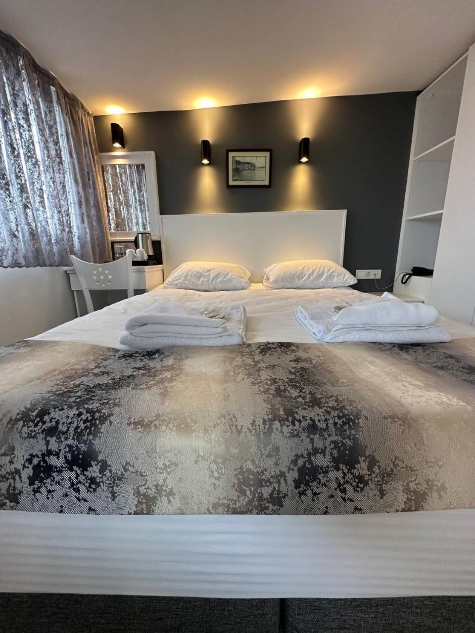 Deluxe Double Room with Sea View photo 1