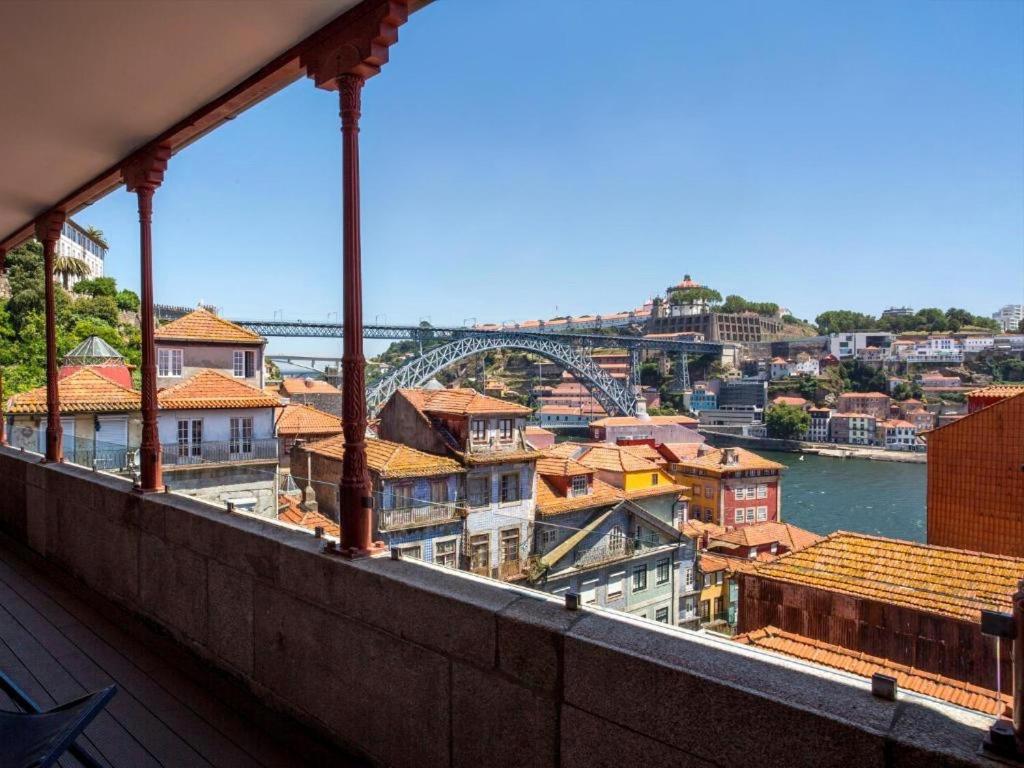 Deluxe Suite with River View and Terrace - Photo 16