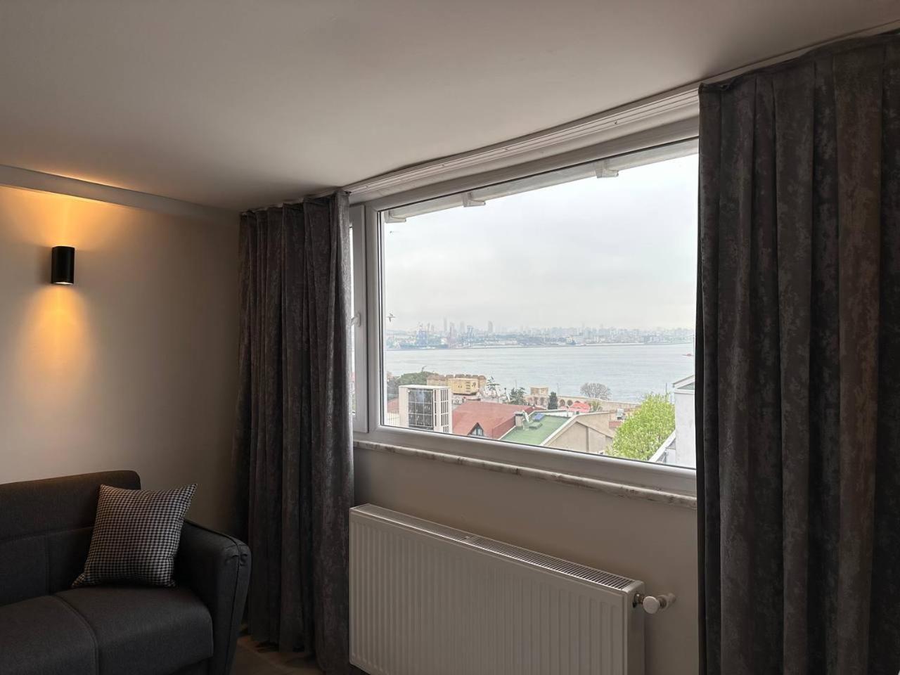 Deluxe Double Room with Sea View photo 2
