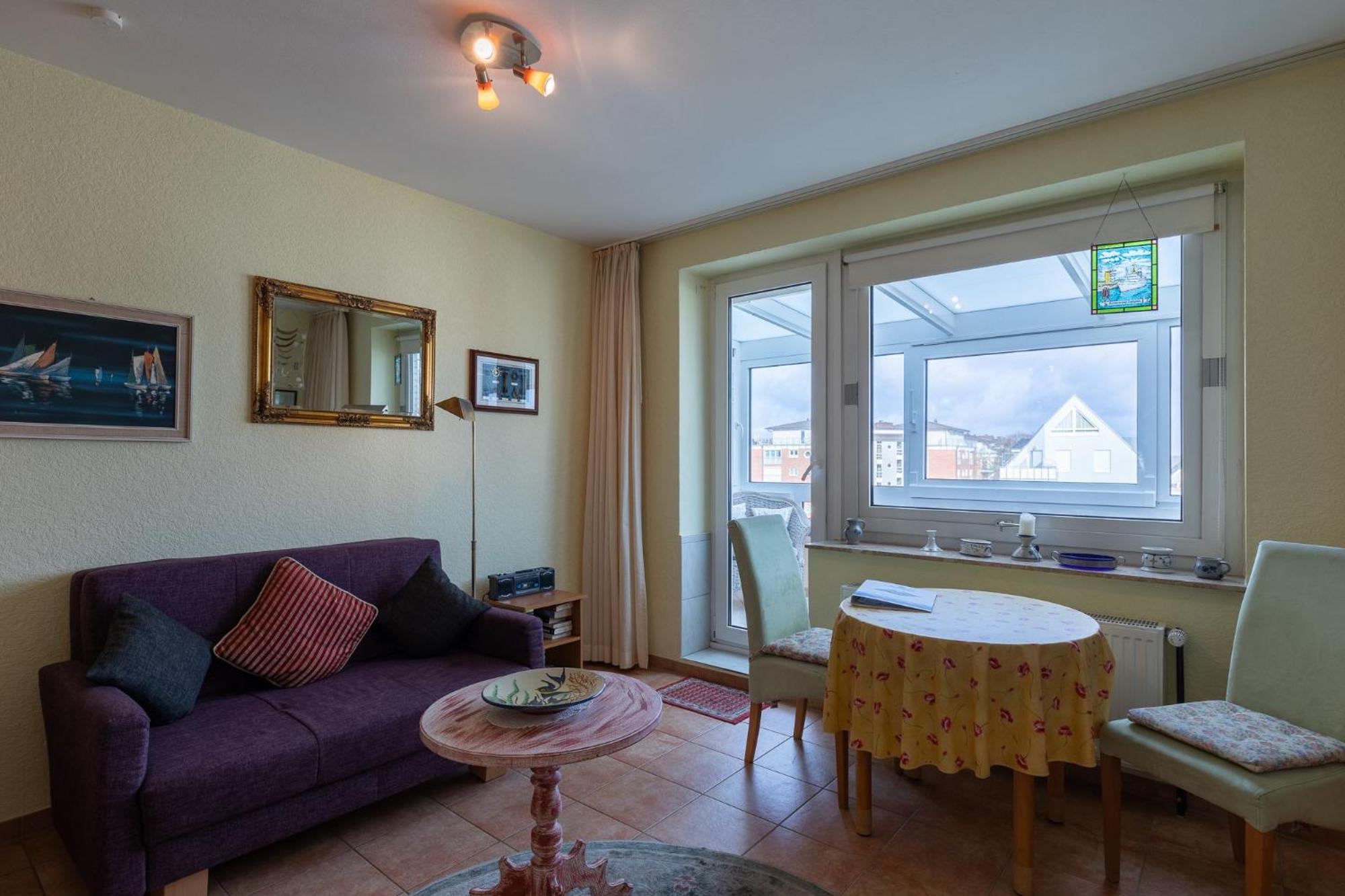 Apartment photo 2